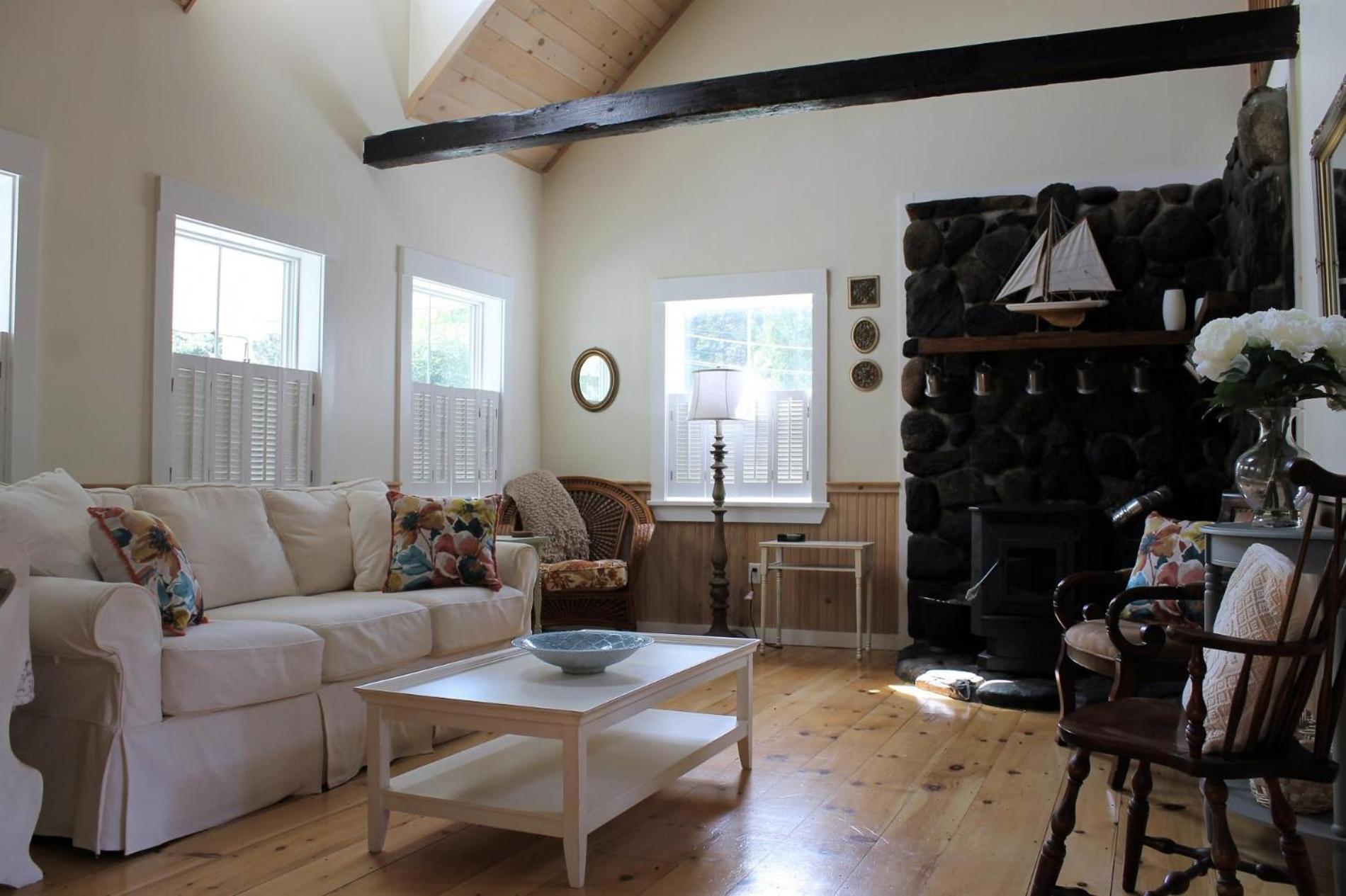 Pine and Sea Beach Retreat
