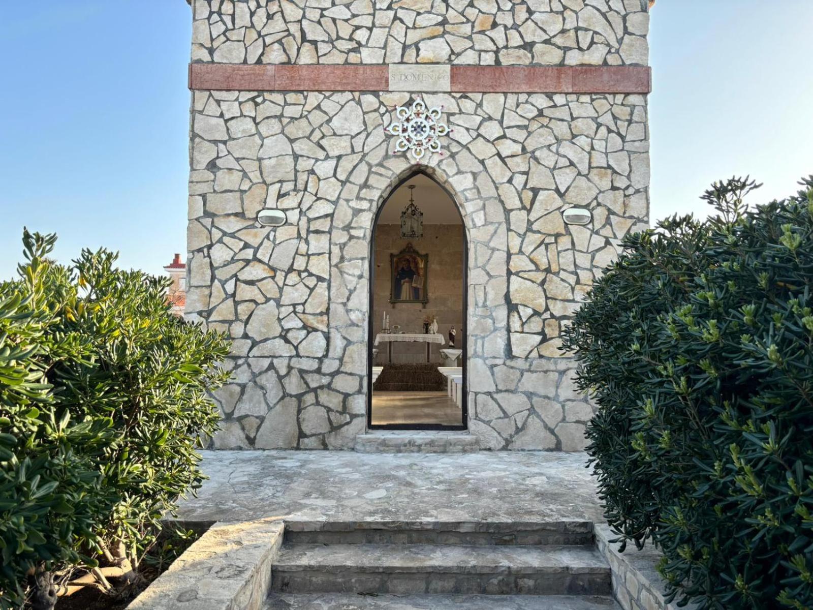 Photo 9