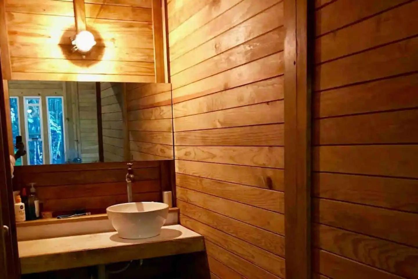 EcoStay SuKhA- Cabañas ecológicas frente a la laguna