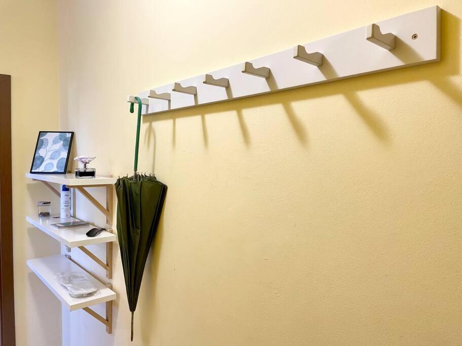 35 Cozy Central 1 Bedroom Apartment with Balcony