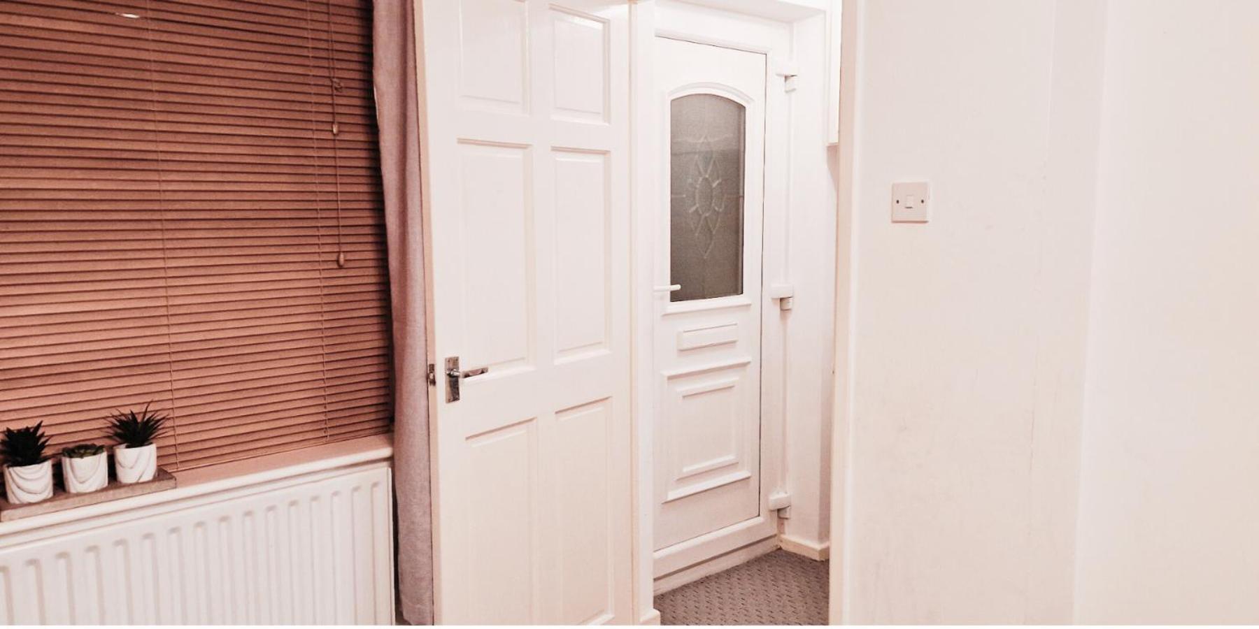 1 Bed Terrace House near Mapperley view 2