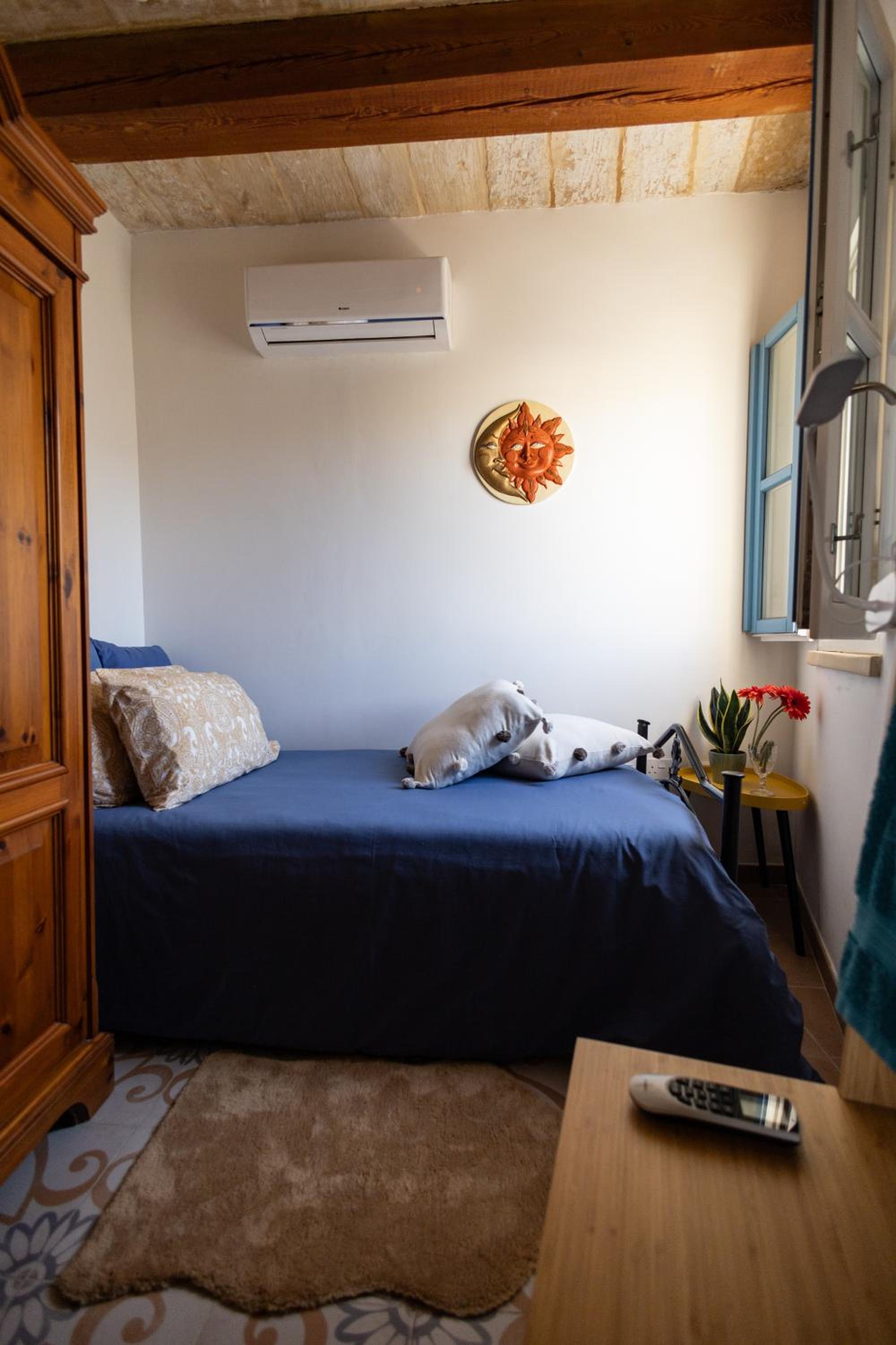 Mediterranea Waterfront house - By Valletta Ferry & Free Parking photo 4