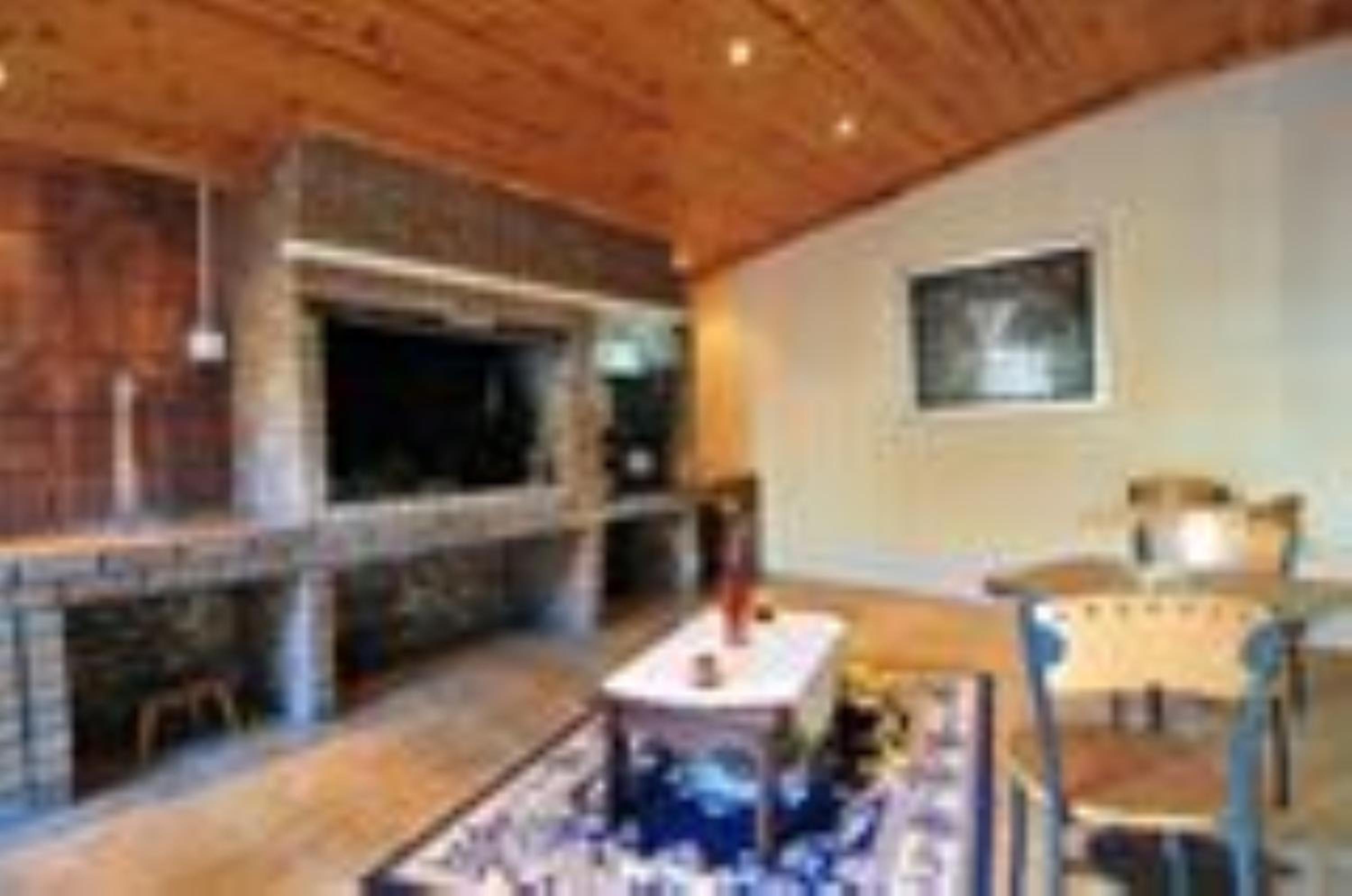 Oasis Country Lodge