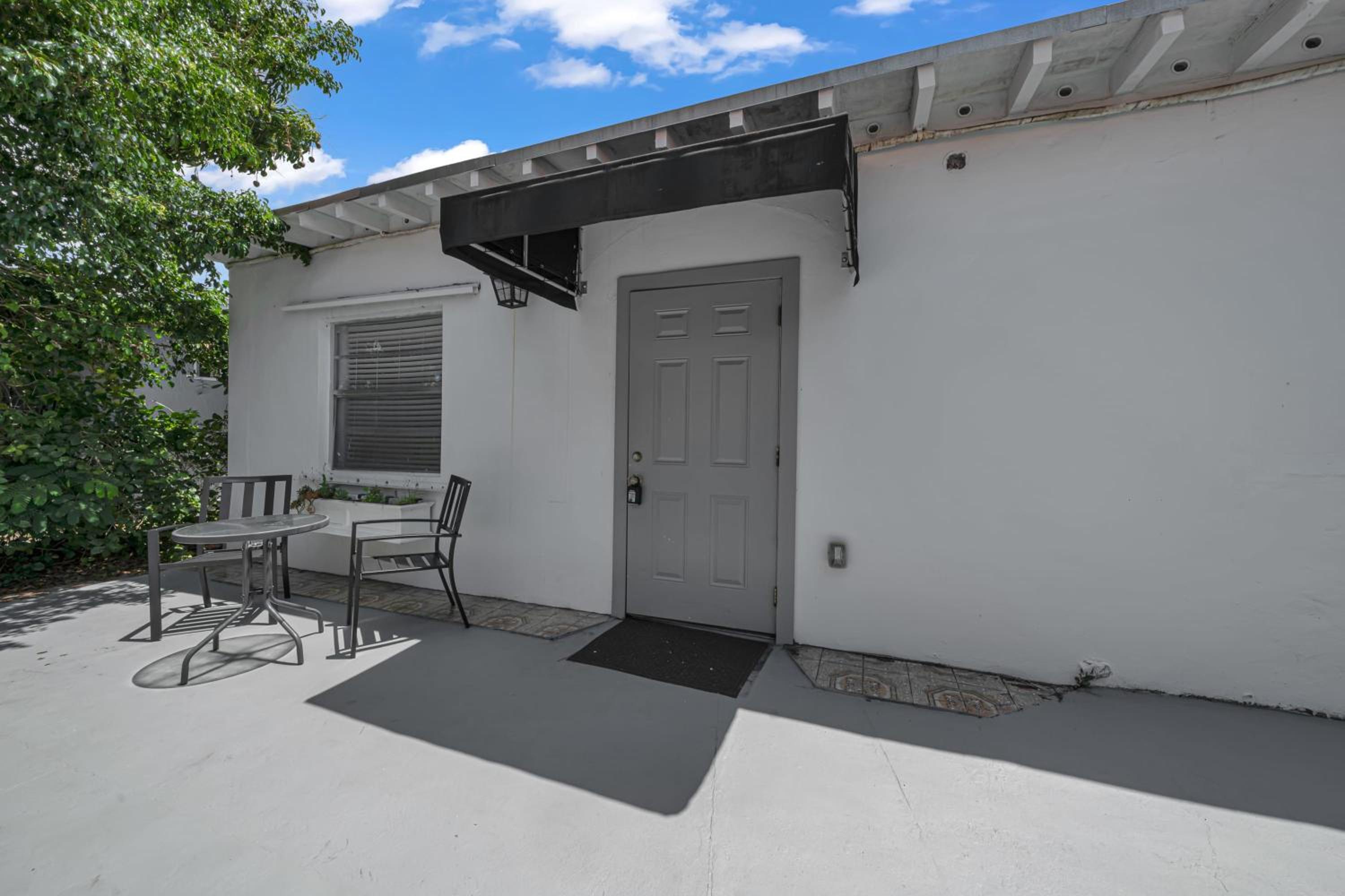 Casa Havana - Renovated One Bedroom in Miami