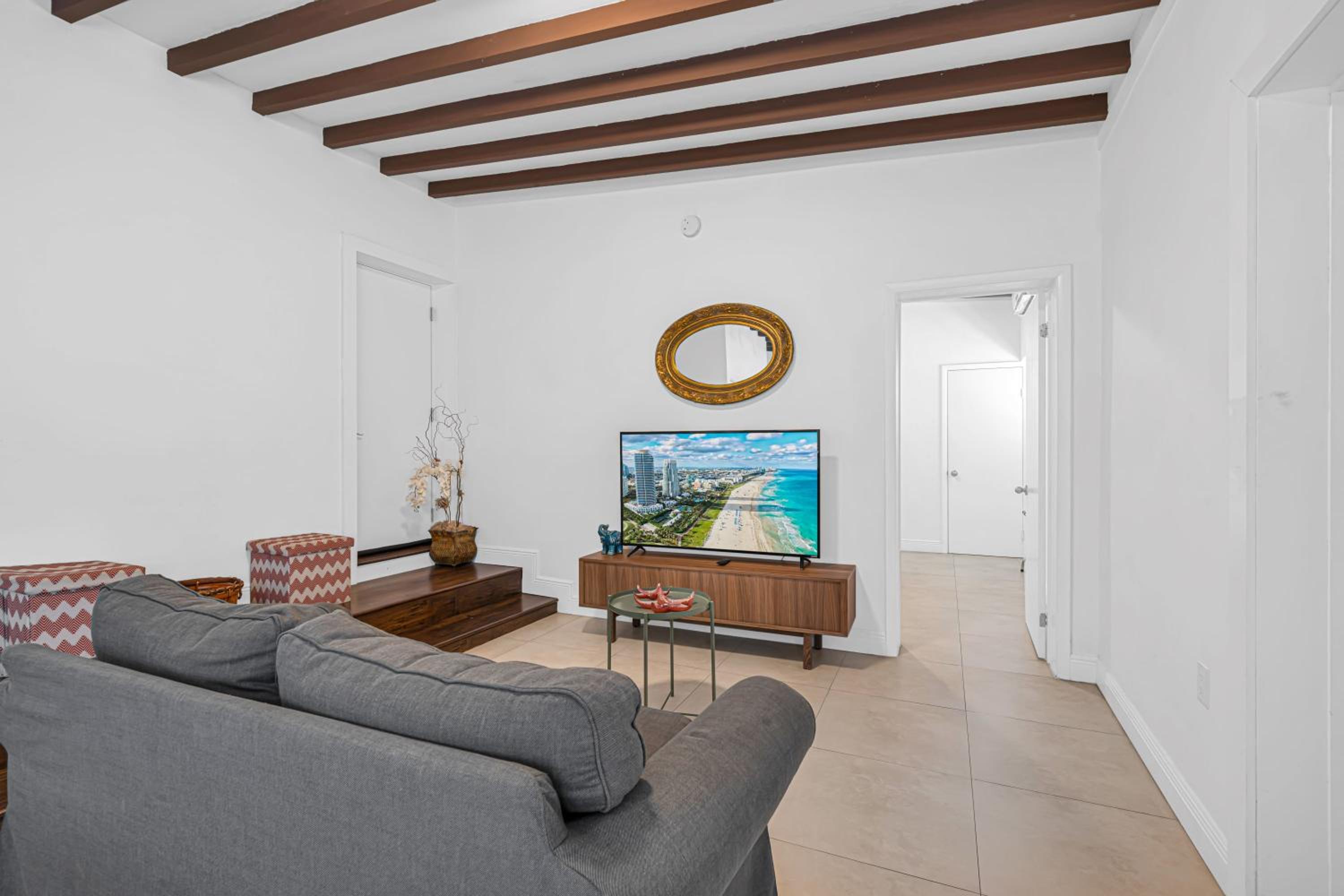 Casa Havana - Renovated One Bedroom in Miami