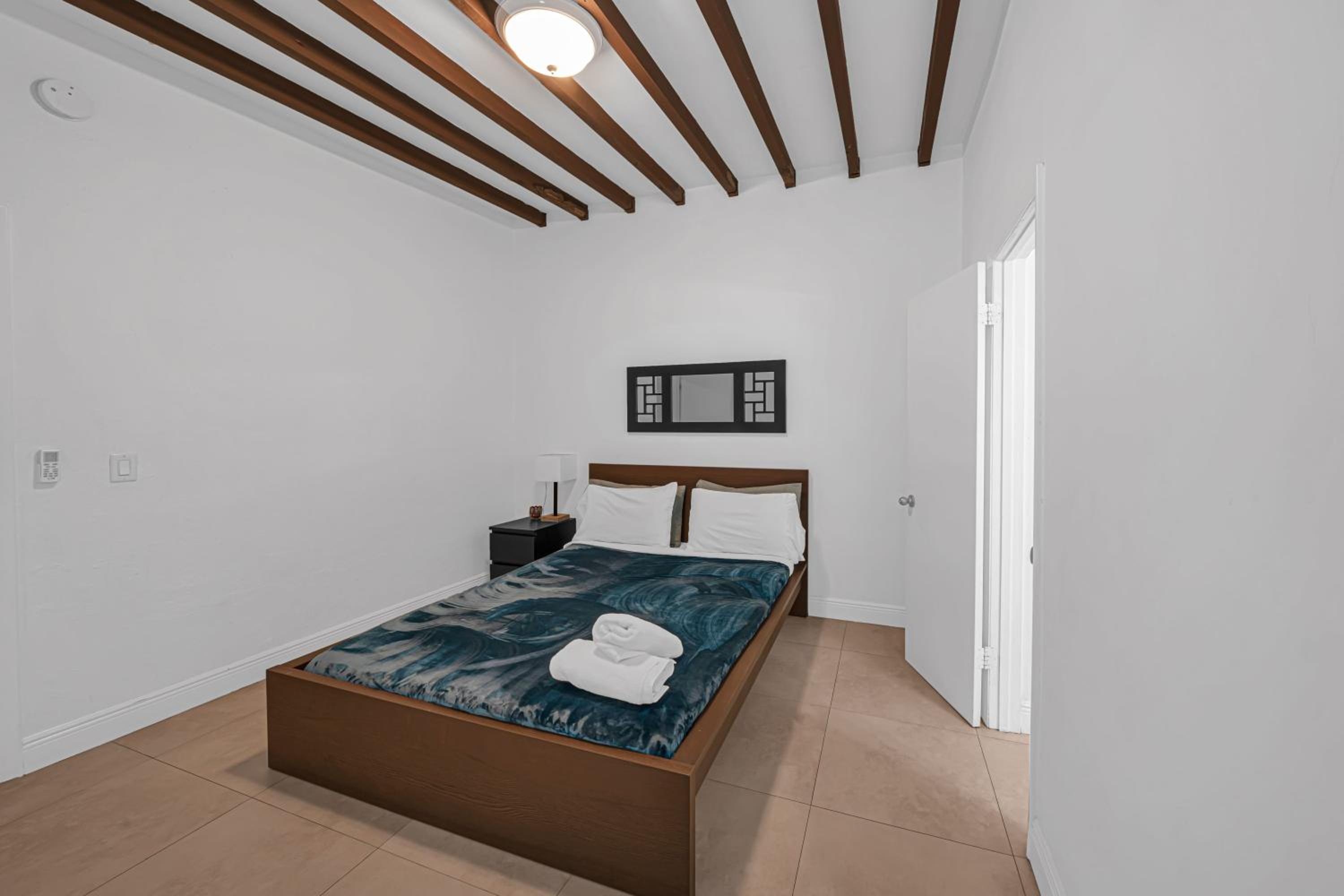 Casa Havana - Renovated One Bedroom in Miami