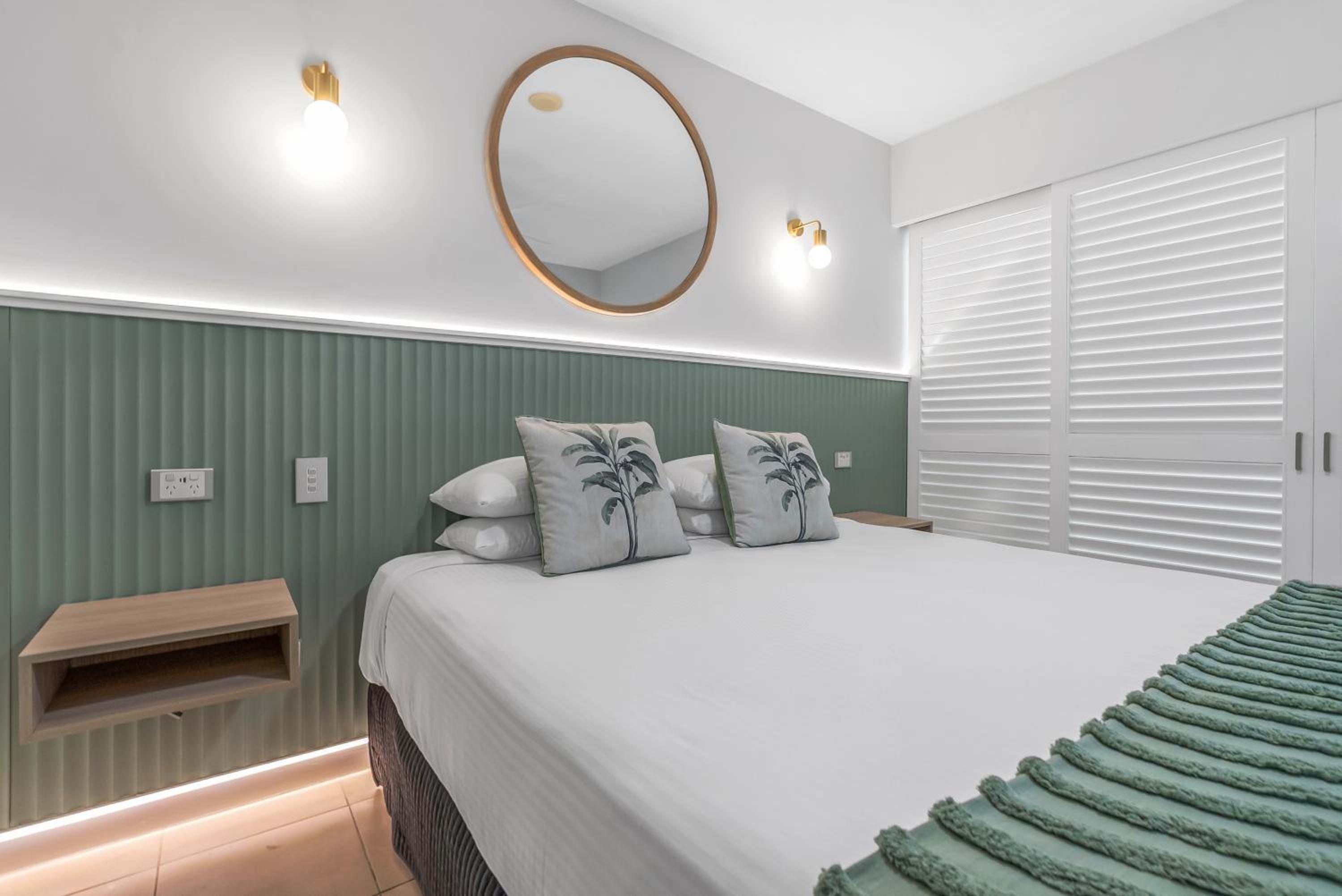 Elysium Private Accommodation at Beach Club & Spa