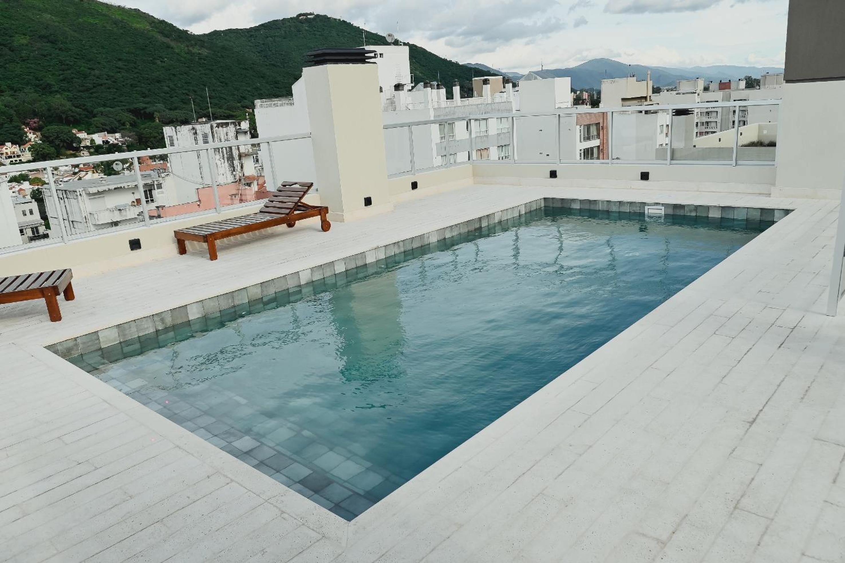 Alcazar Suites Deluxe