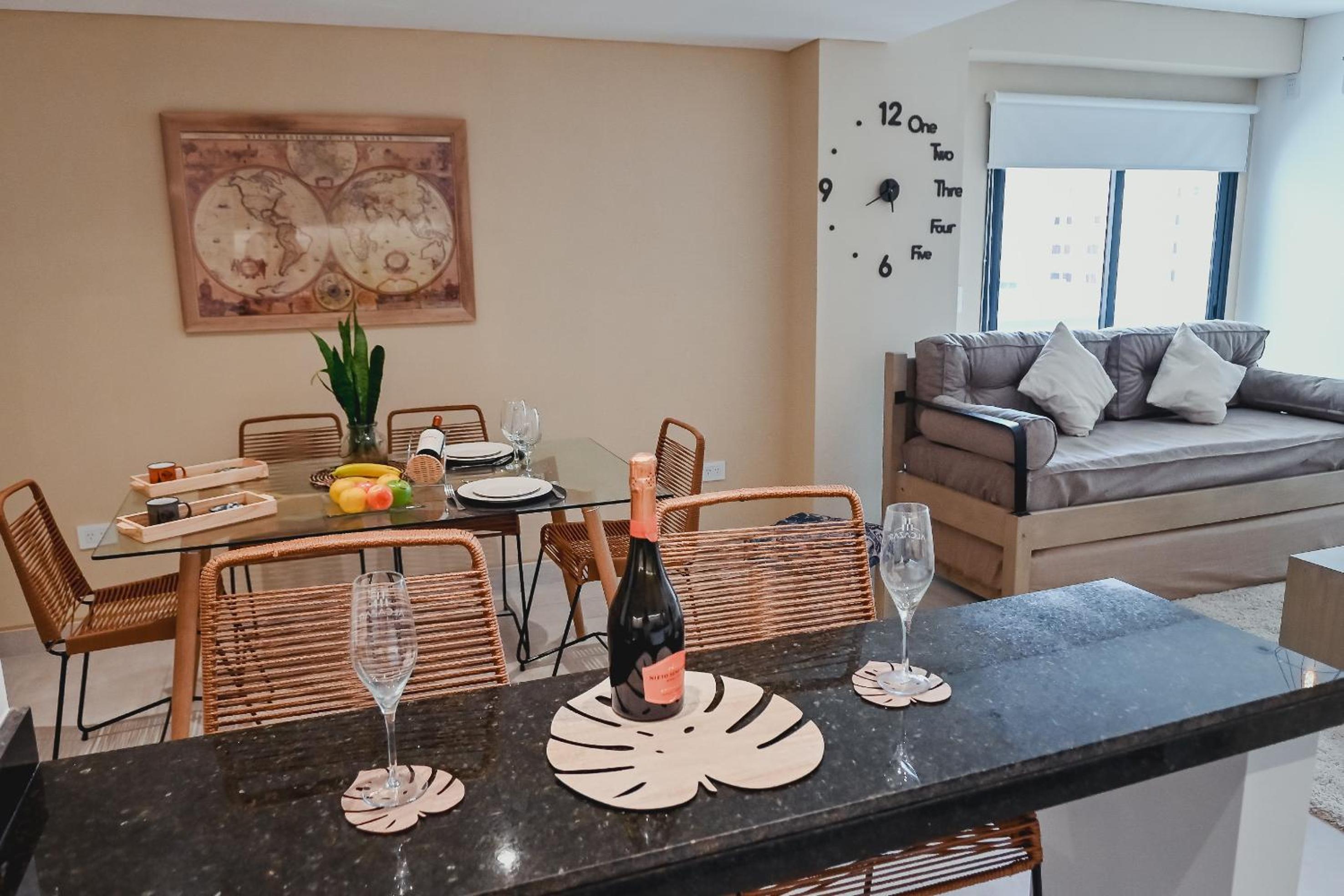 Alcazar Suites Deluxe
