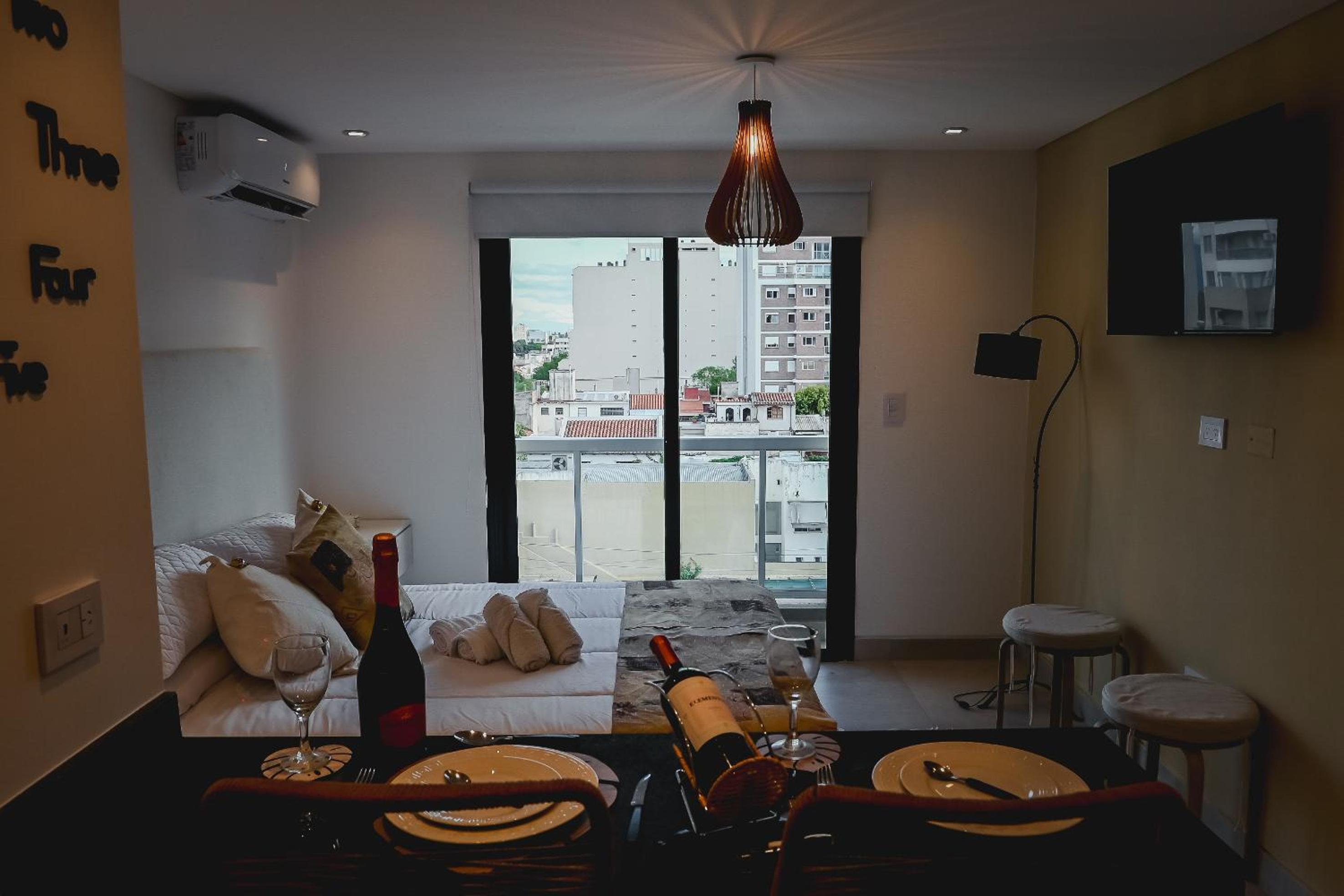 Alcazar Suites Deluxe