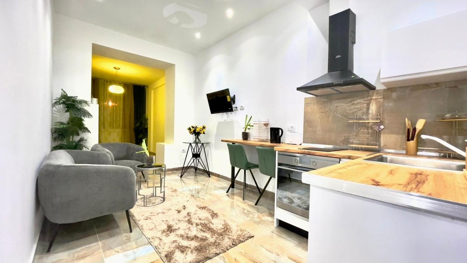 Regal Apartment 3