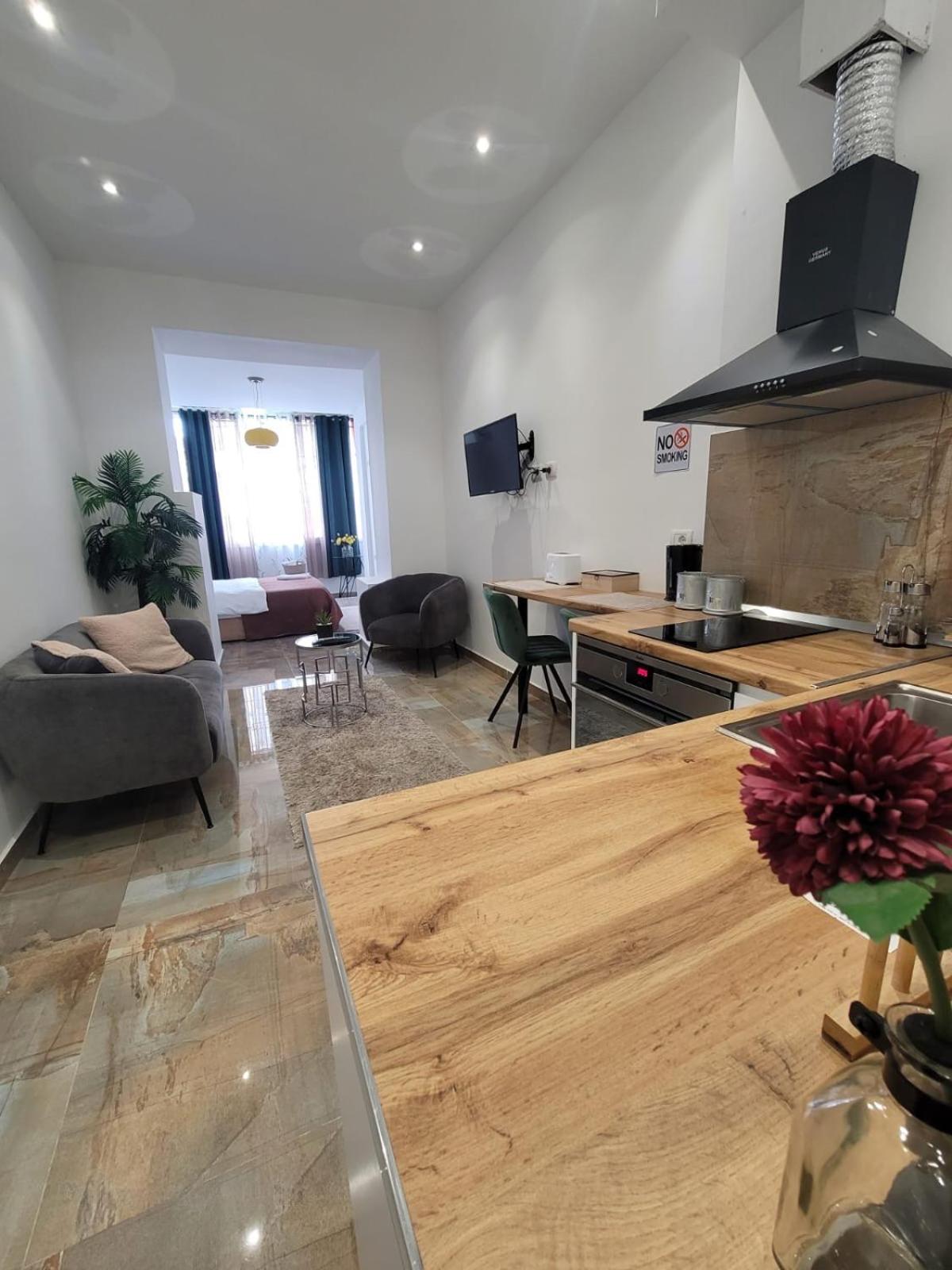 Regal Apartment 3