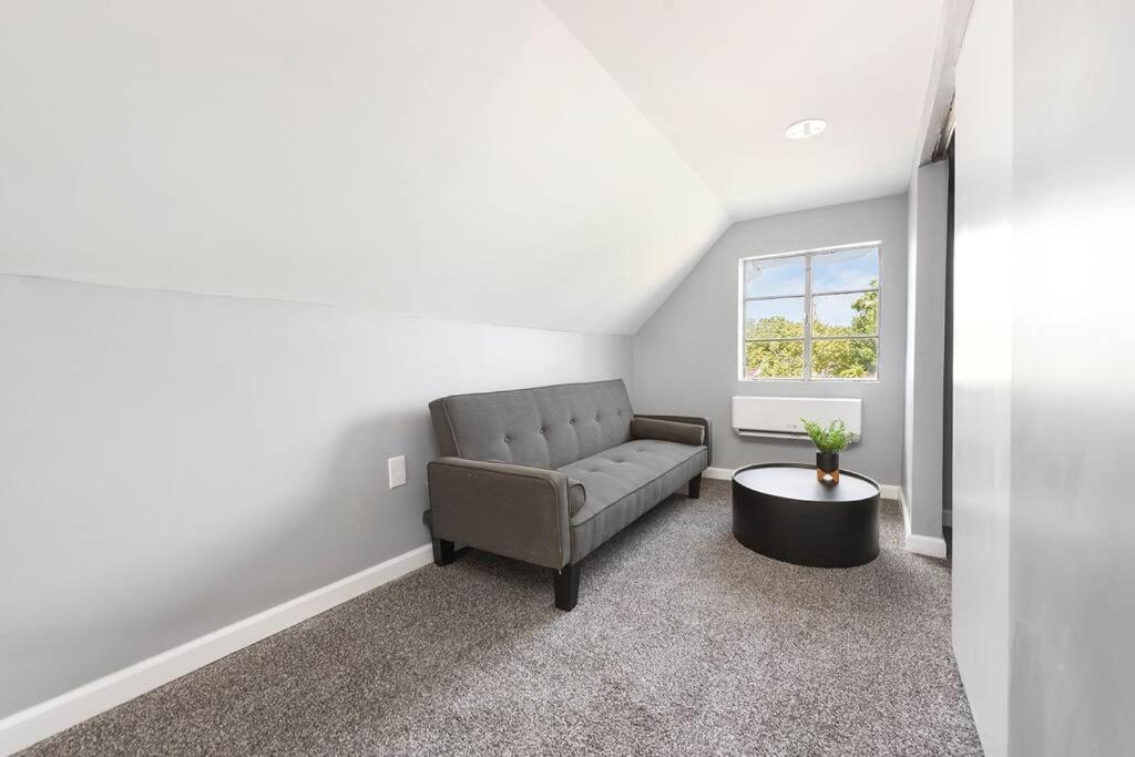 3BR Luxury Home with Fireplace view 3