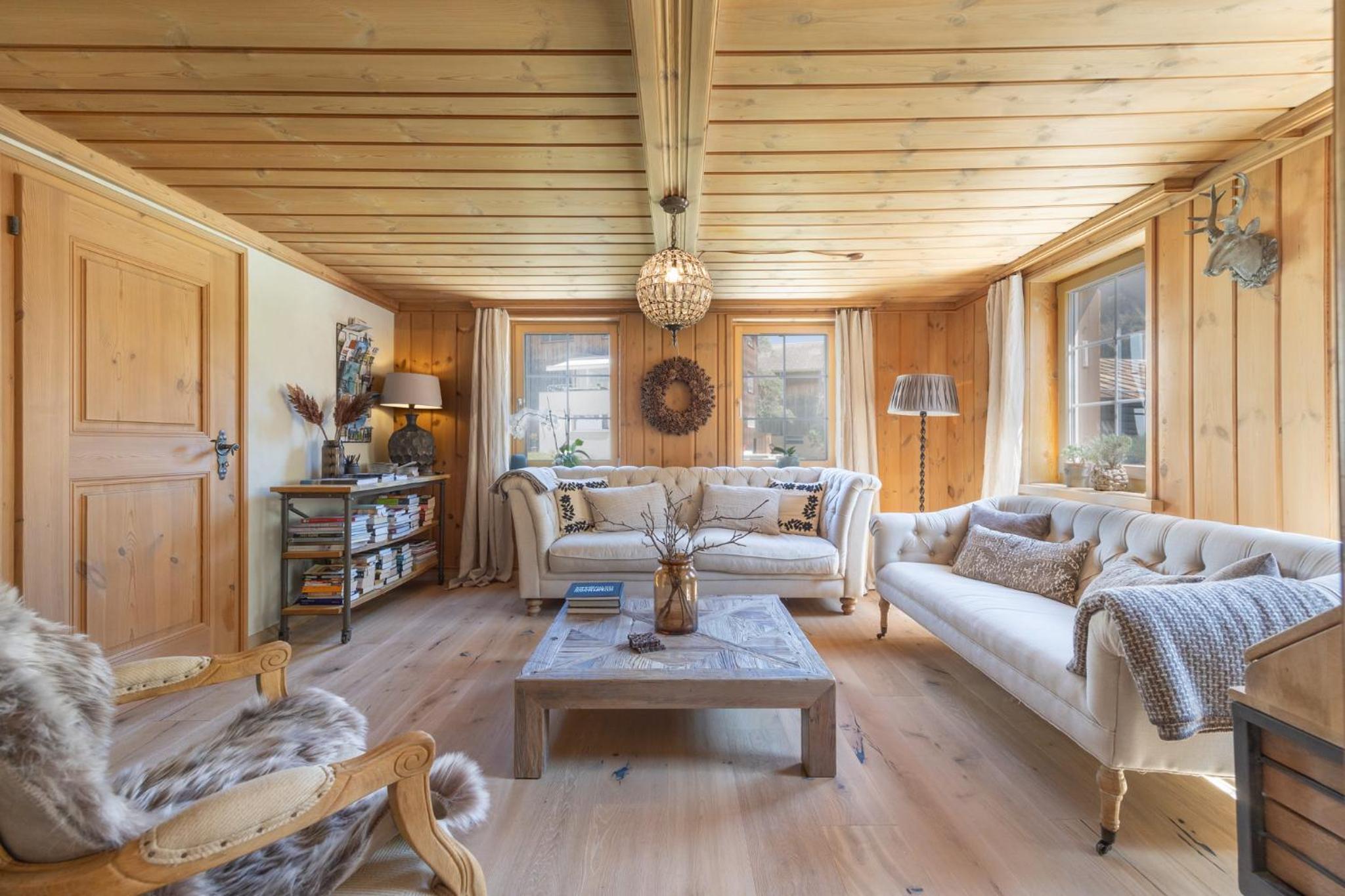 Casa Pasch - Boutique Bed and Breakfast in Cumpadials