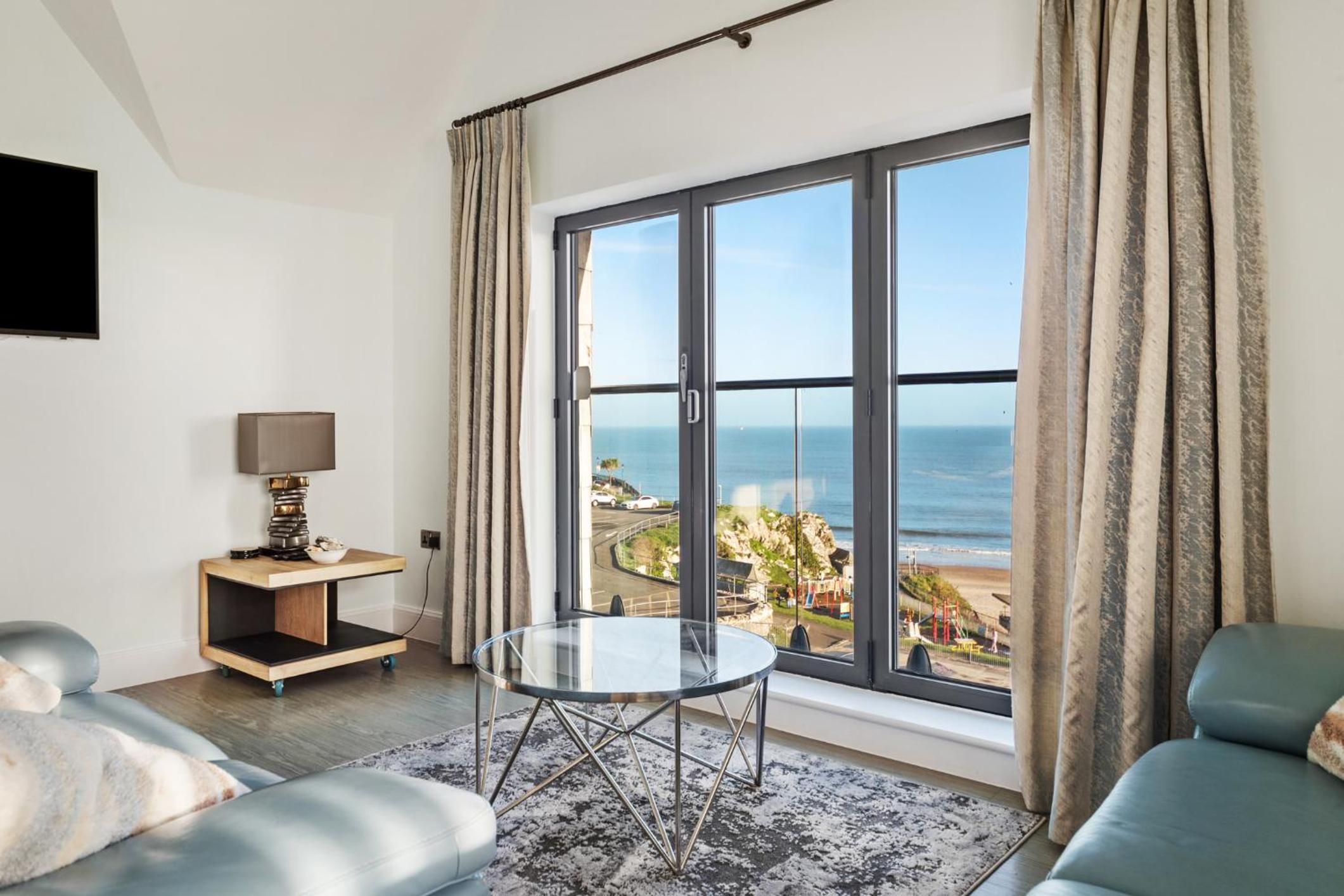 Penthouse Waterstone 14 - Spectacular Sea Views view 5
