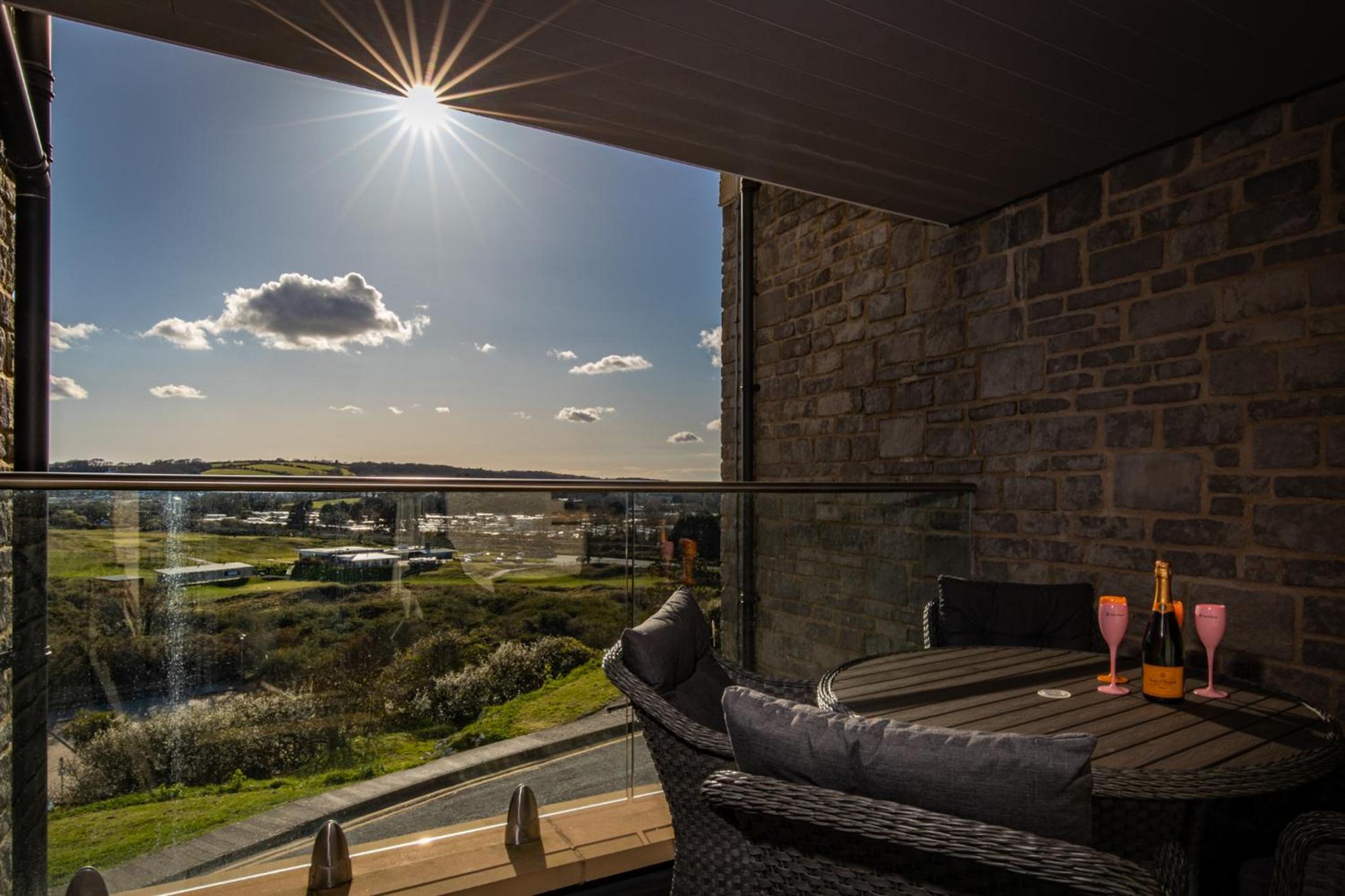 Penthouse Waterstone 14 - Spectacular Sea Views view 3