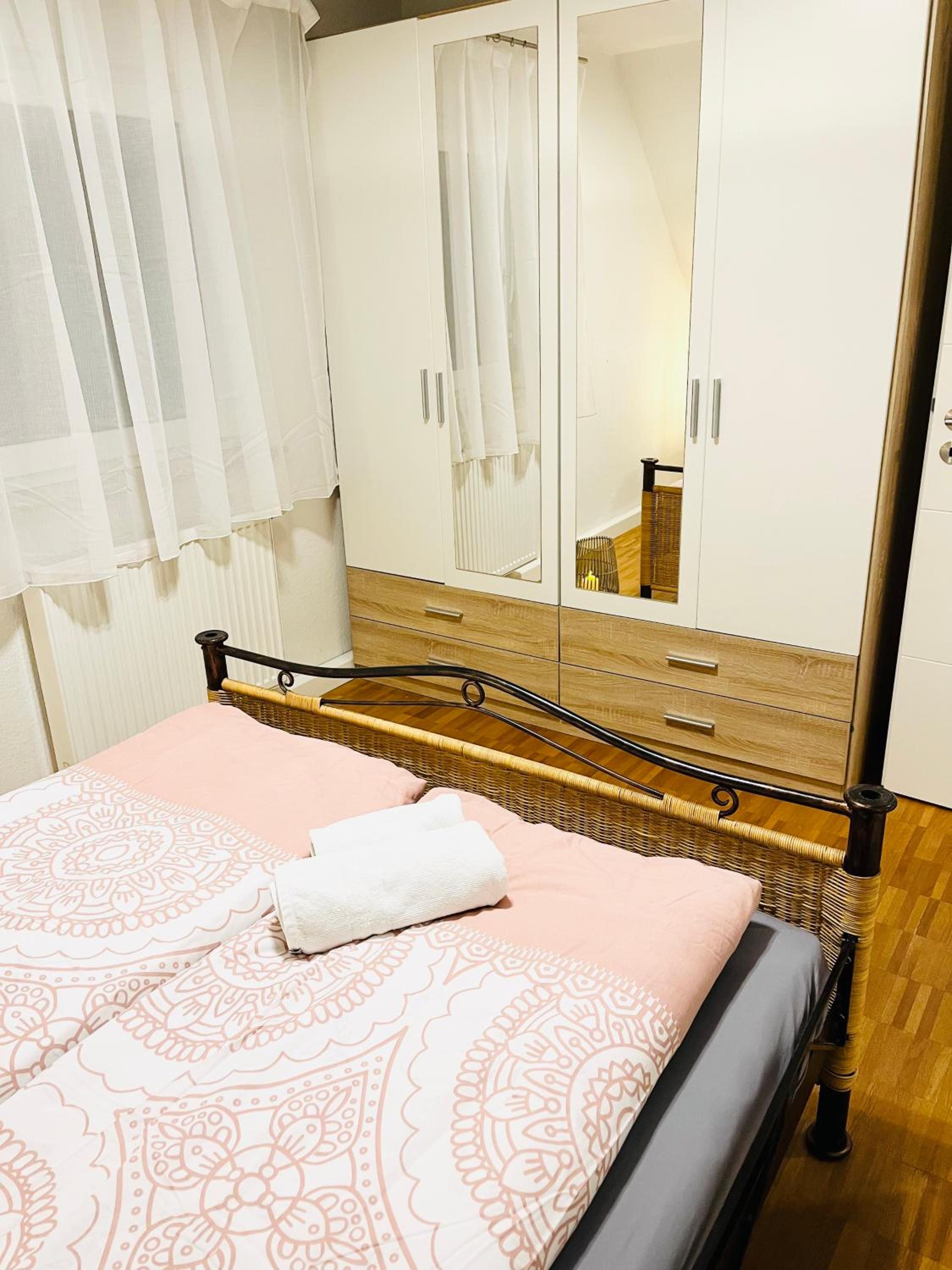 SEEMOMENTE 3-Zimmer Apartment Friedrichshafen Messe Airport Balkon Parkplatz