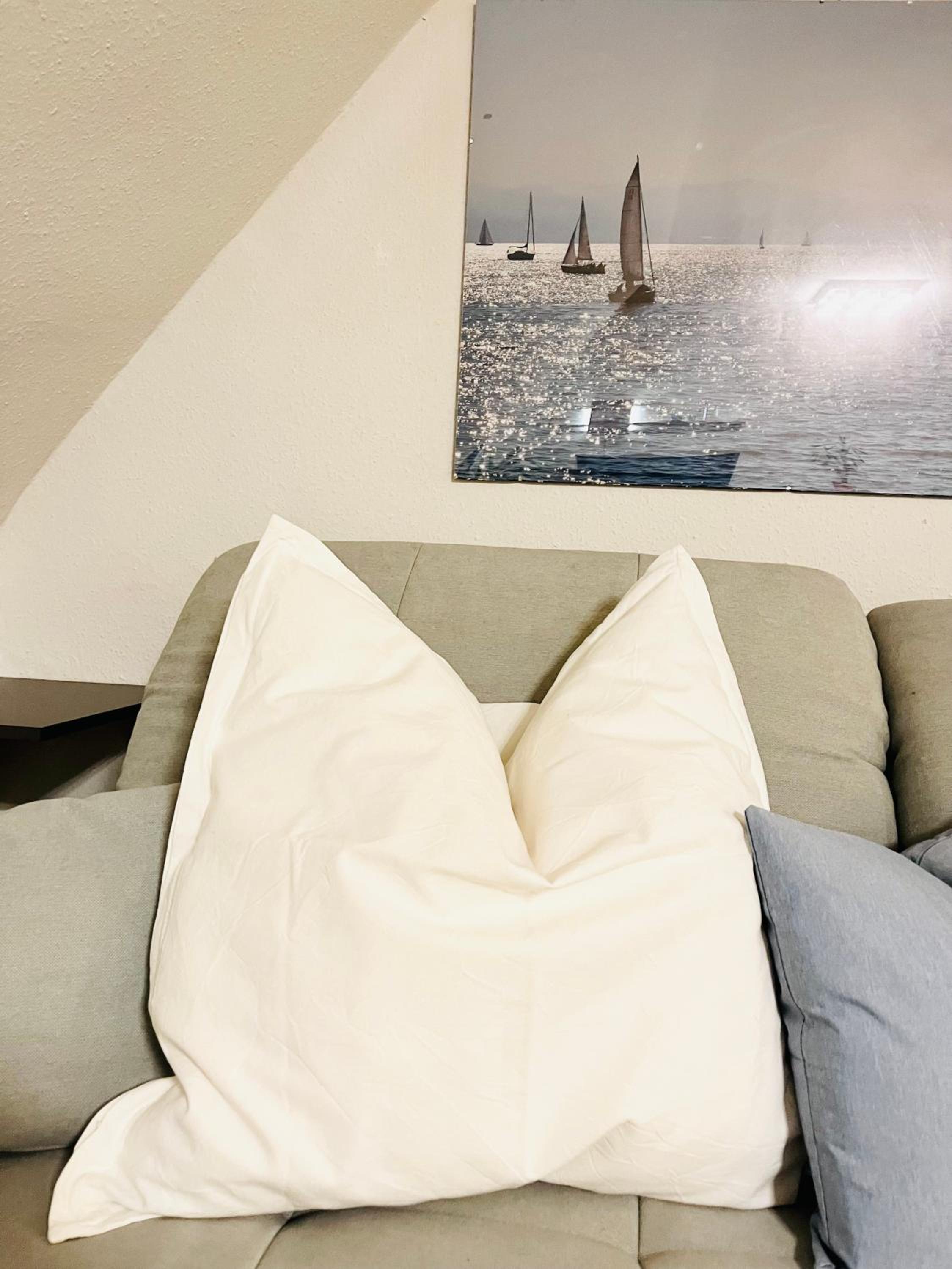 SEEMOMENTE 3-Zimmer Apartment Friedrichshafen Messe Airport Balkon Parkplatz