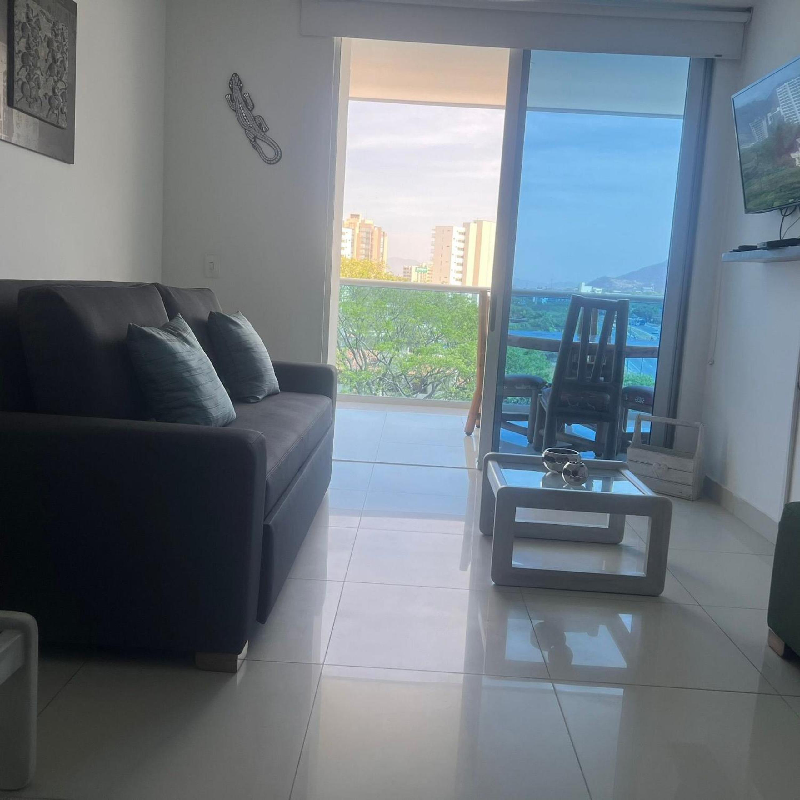 Hermoso Apto cerca a la playa Bello Horizonte.