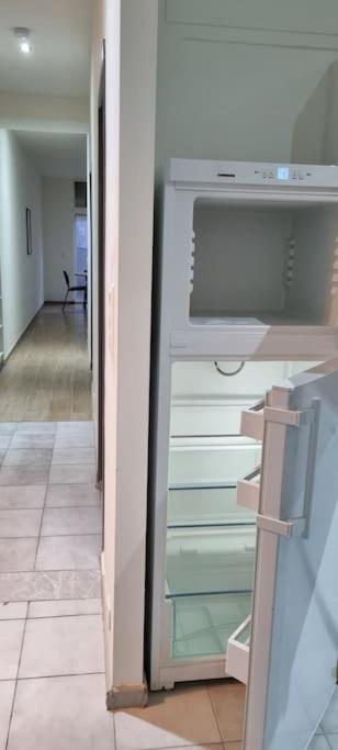Worker's Lodge - 2 Bedrooms & Court yard - Antwerp Smooth Stays