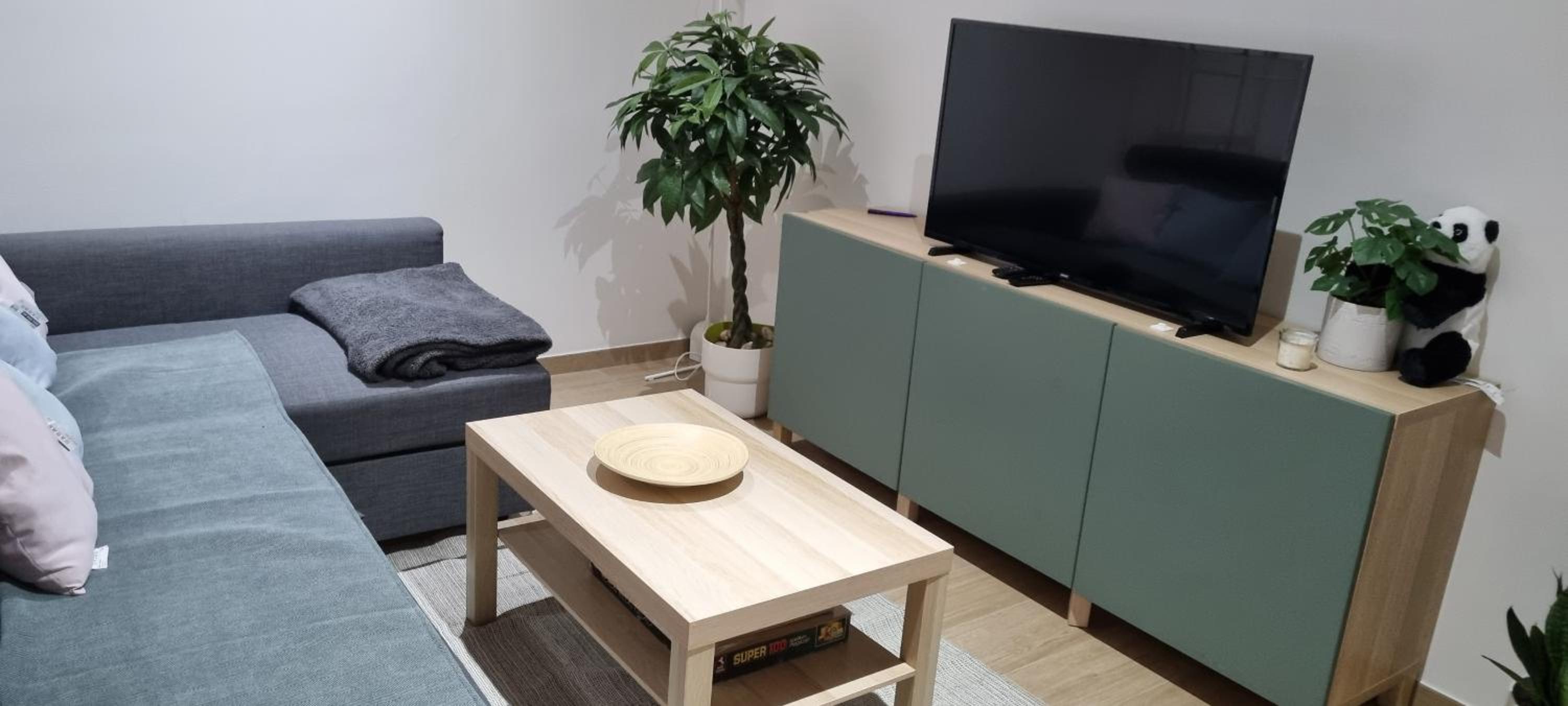Worker's Lodge - 2 Bedrooms & Court yard - Antwerp Smooth Stays