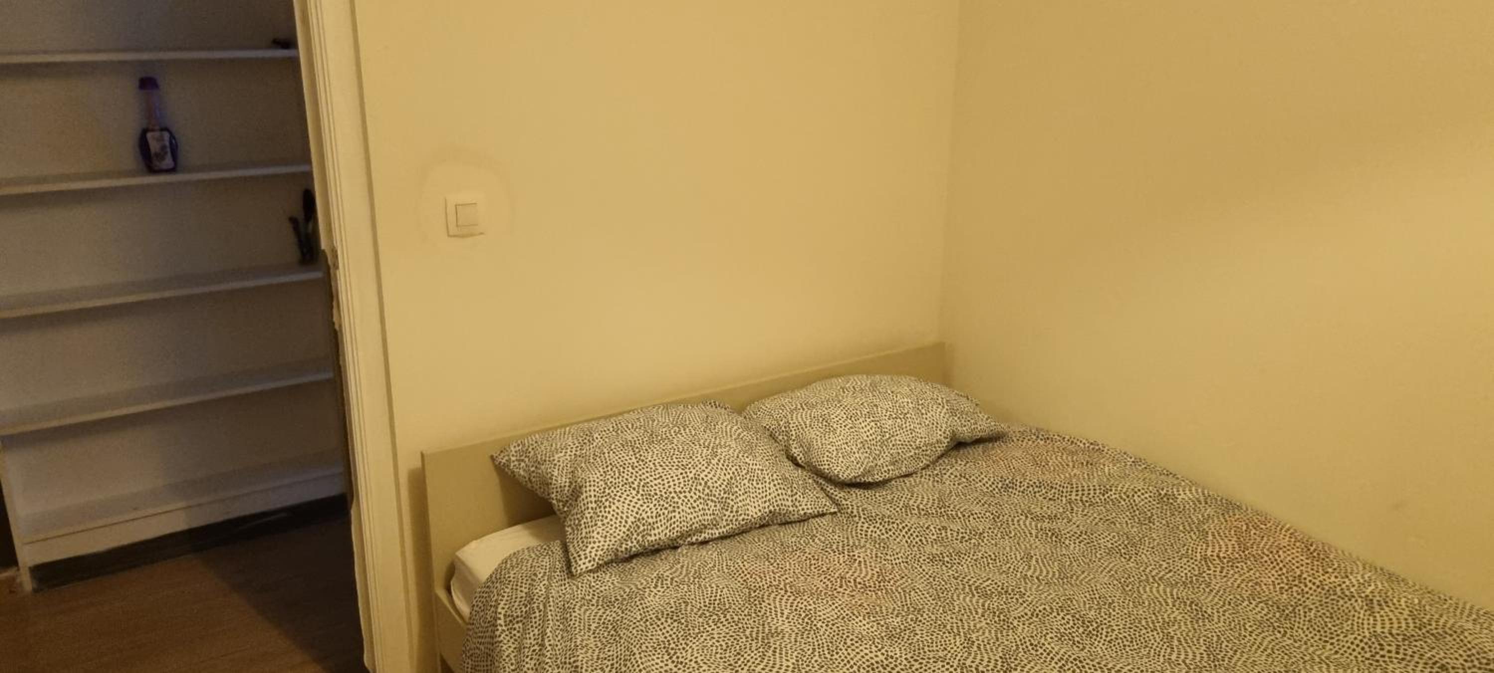 Worker's Lodge - 2 Bedrooms & Court yard - Antwerp Smooth Stays