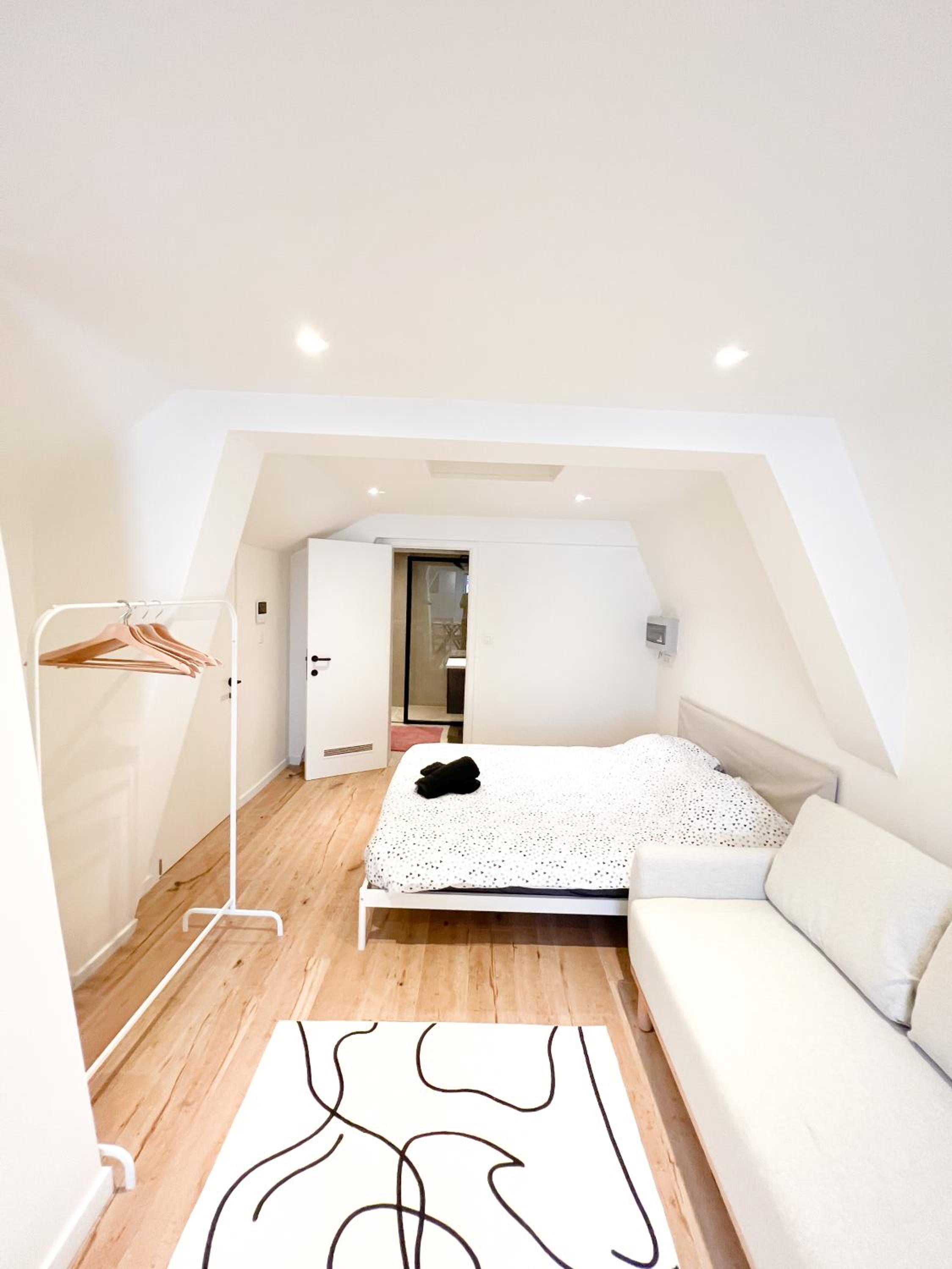 Mayfair Suites