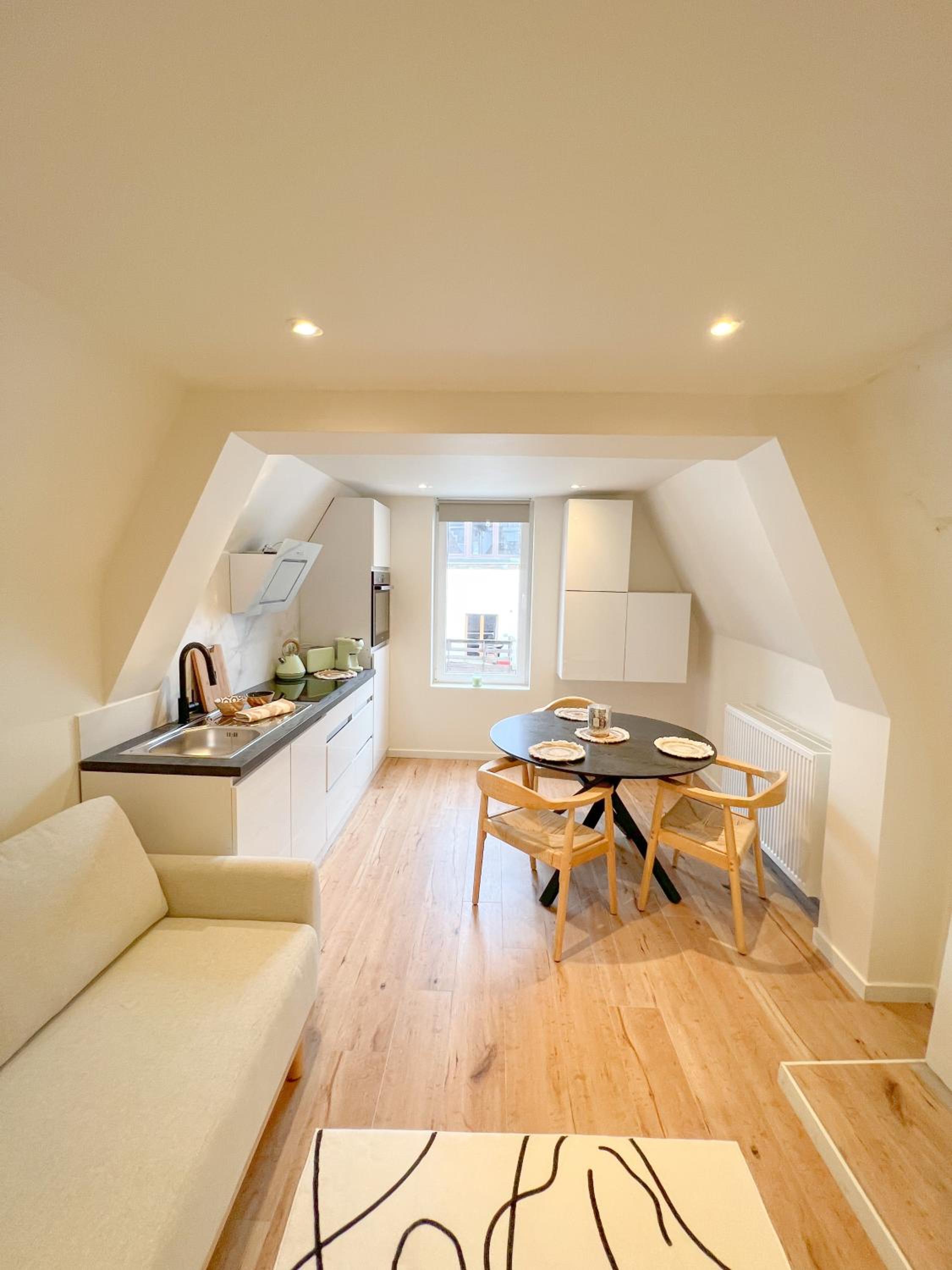 Mayfair Suites