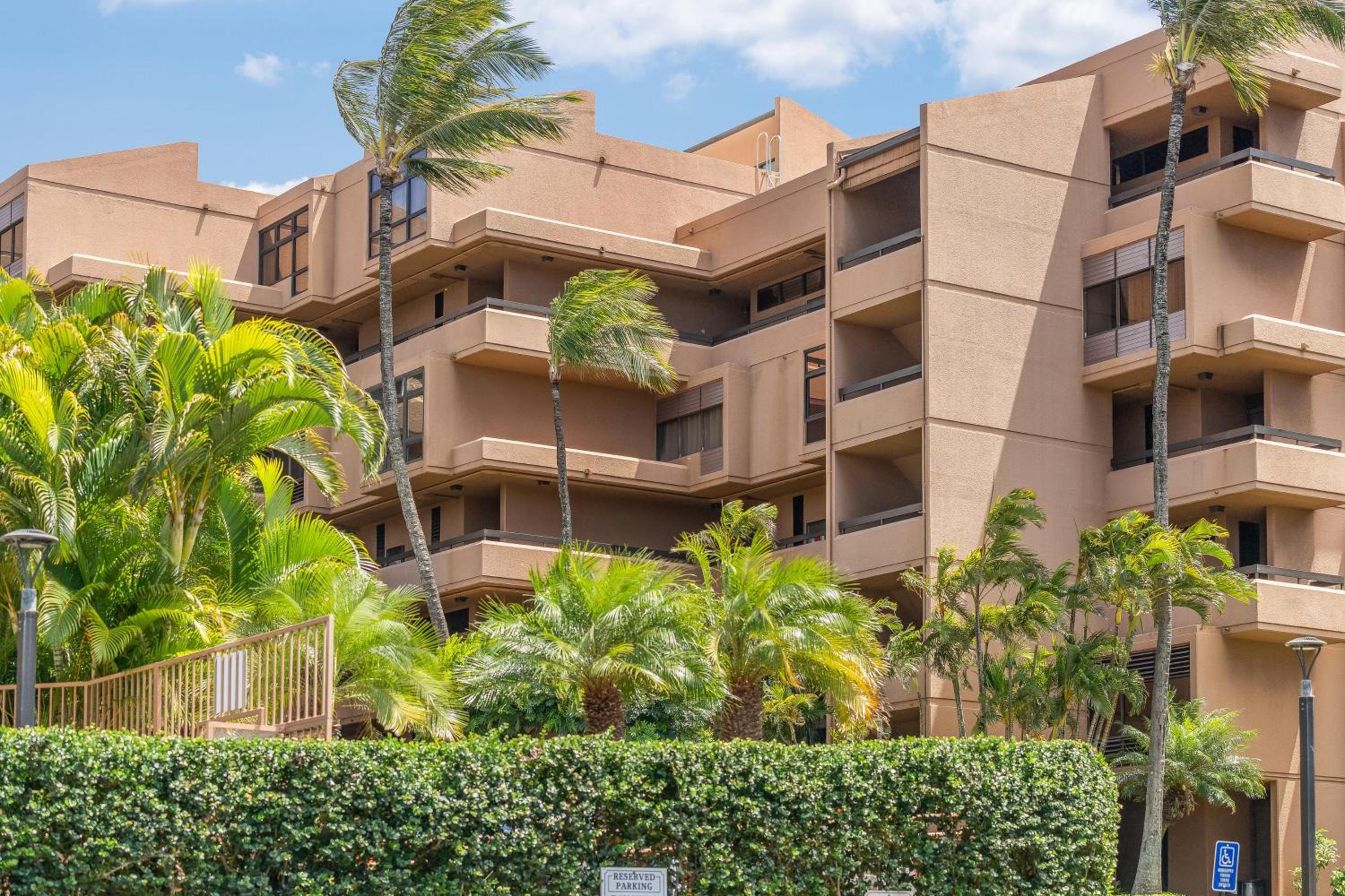 Kahana Villa E609 · KV E609 Remodeled Island Style 2BD w Ocean V