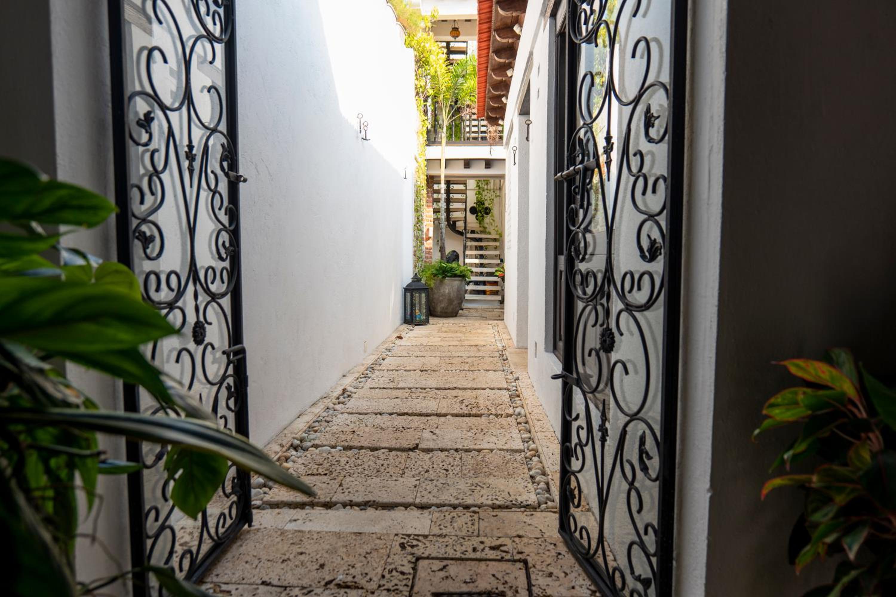 Casa Familiar - Maria de las Palmas -Getsemani
