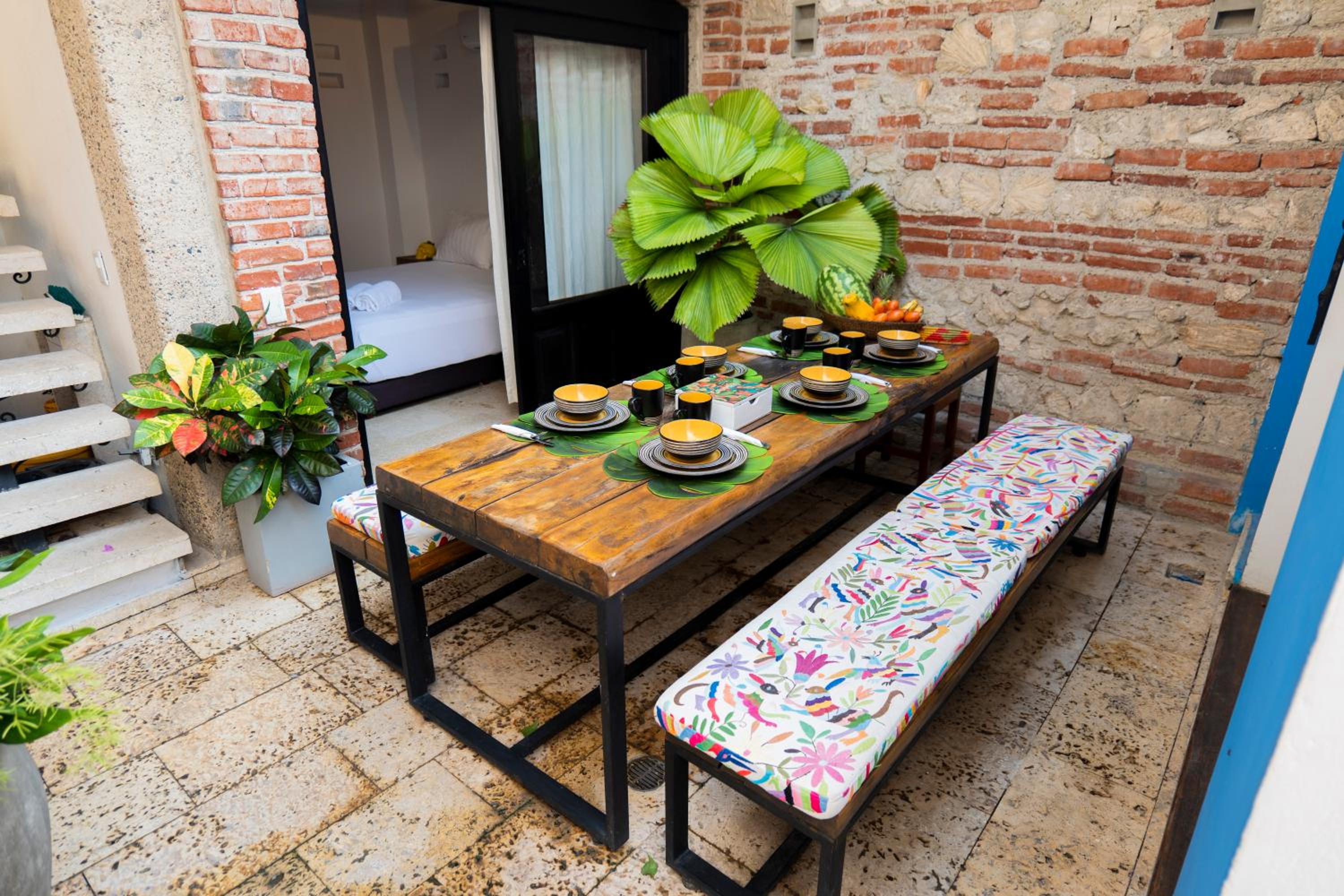 Casa Familiar - Maria de las Palmas -Getsemani