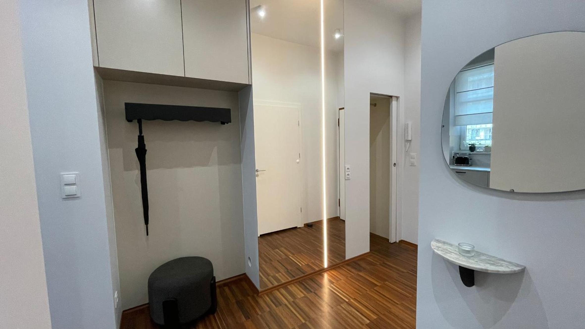 Elegancki apartament od dziedzińca, 60m2, parking, Rynek 700 m
