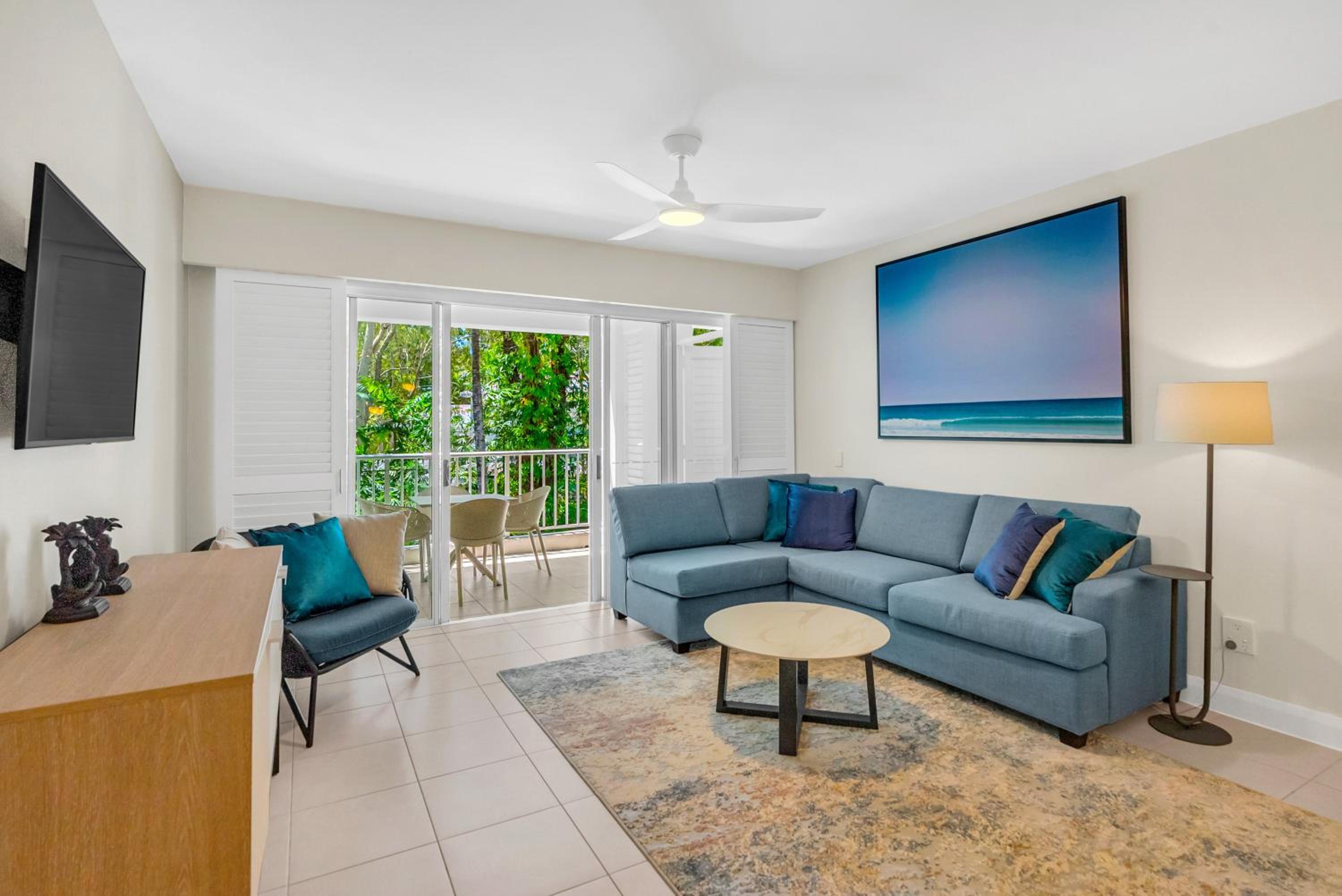 Elysium Private Accommodation at Beach Club & Spa