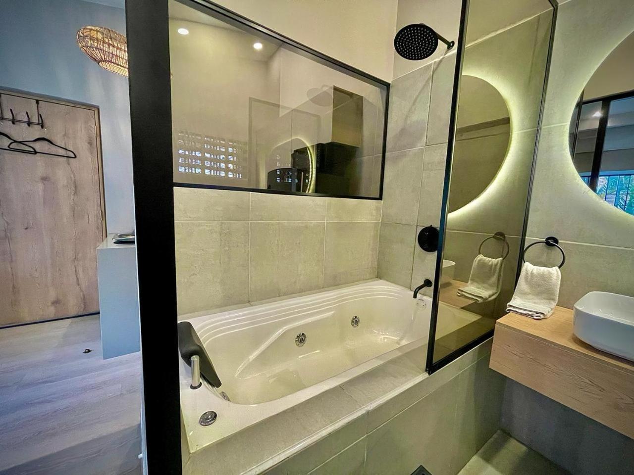 Las Lomas Luxury Lofts