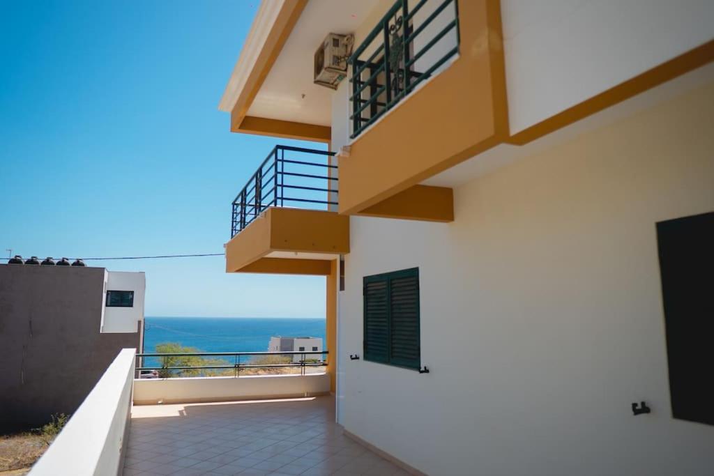 JT Sea View Apartment T3