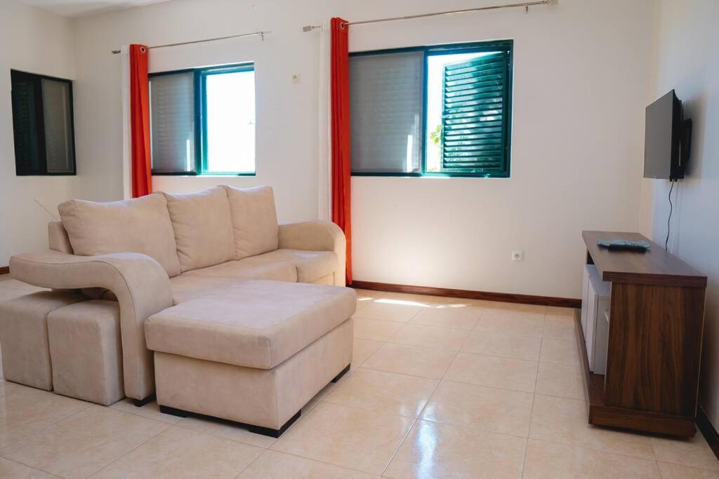 JT Sea View Apartment T3