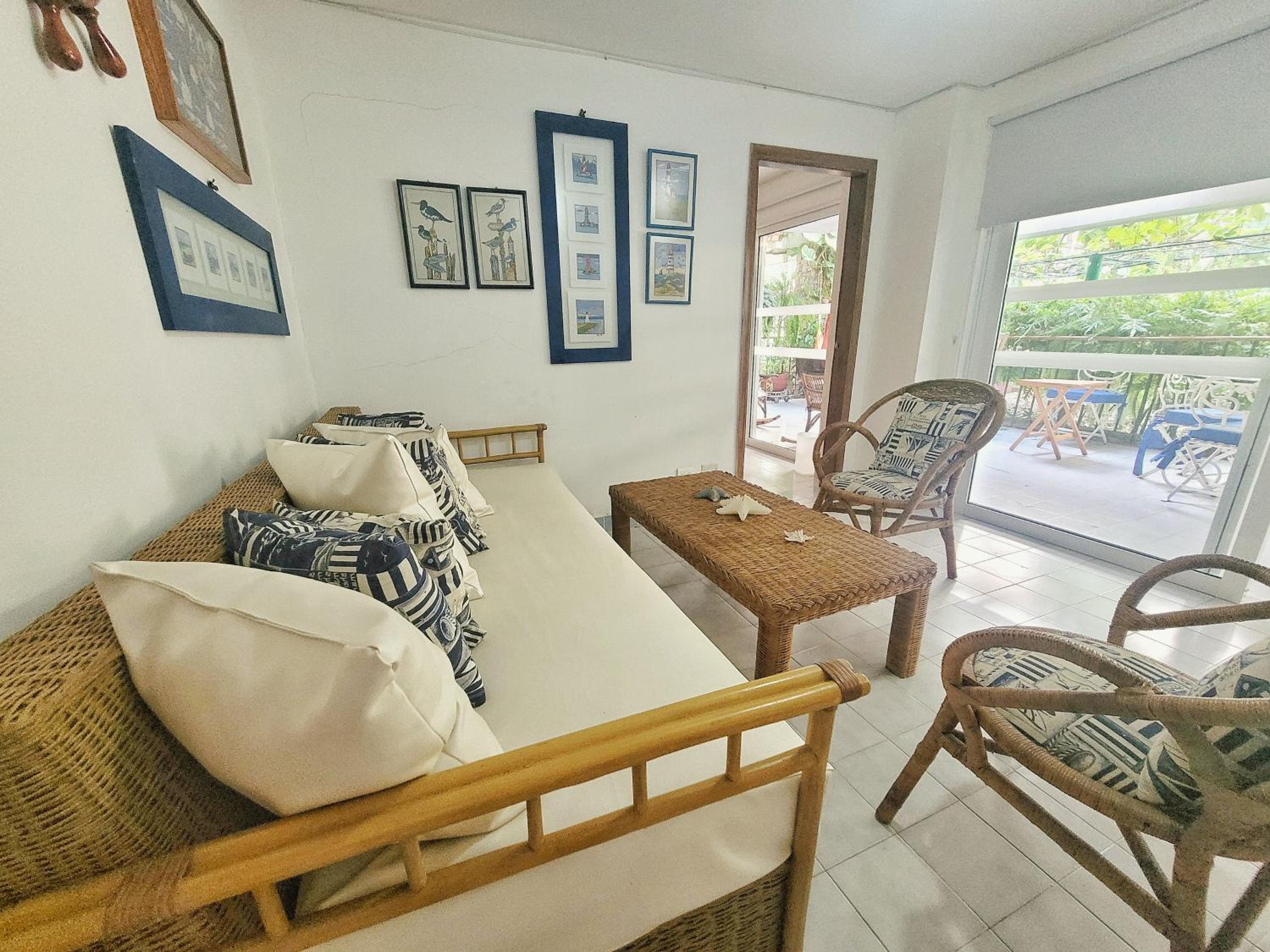 Apartamento con salida a la playa