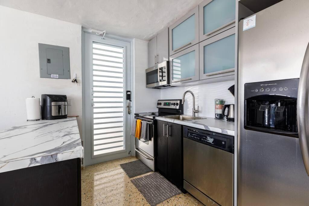 Stylish 3 Bed 2 Bath with Private Pool view 4