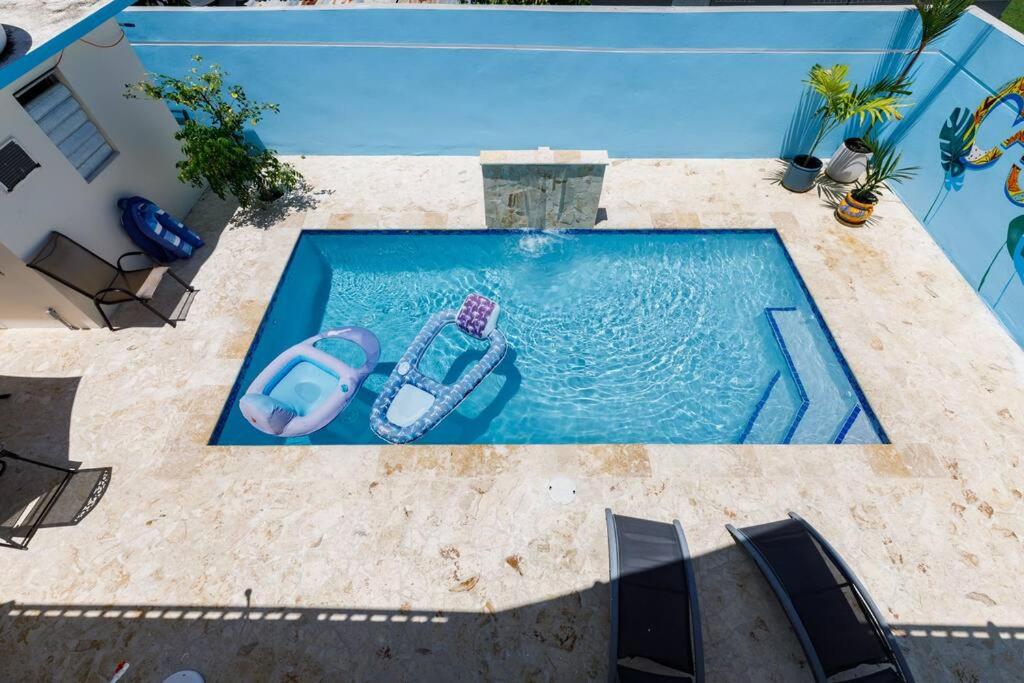 Stylish 3 Bed 2 Bath with Private Pool view 5