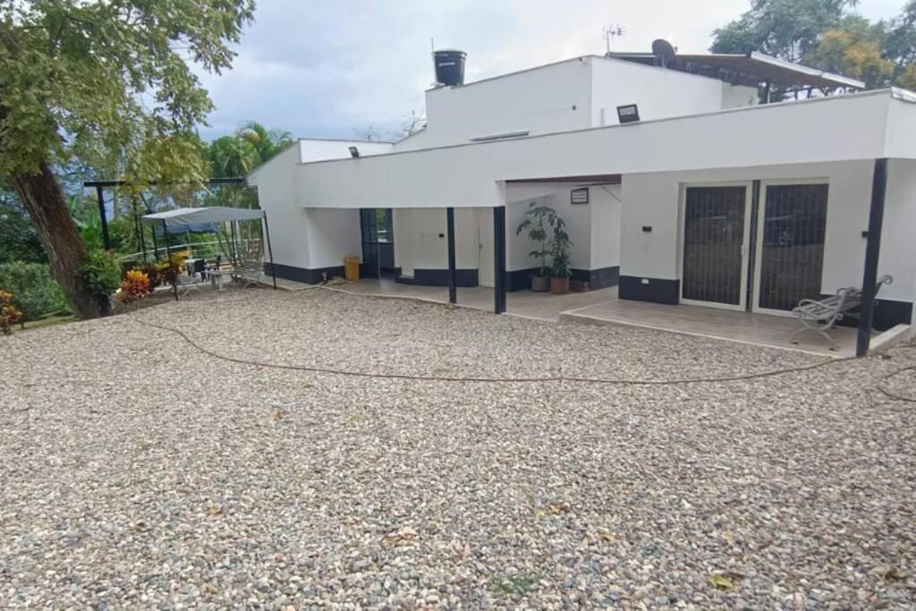Hermosa casa campestre a 1 hora de Bogotá - Tena