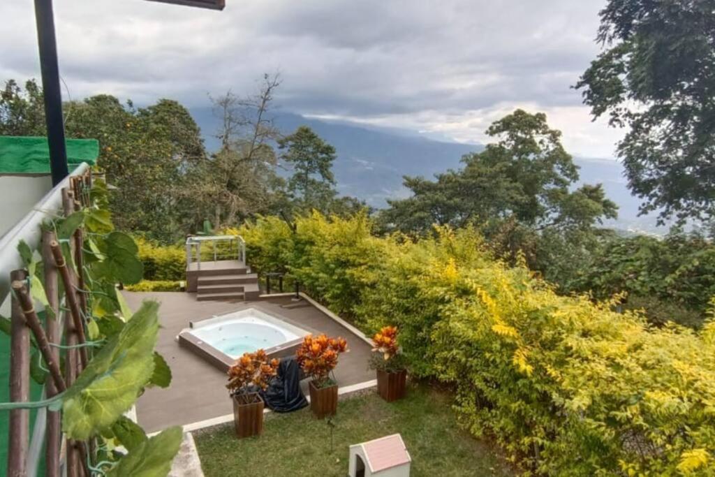 Hermosa casa campestre a 1 hora de Bogotá - Tena