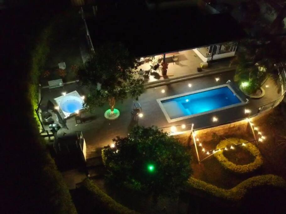 Hermosa casa campestre a 1 hora de Bogotá - Tena