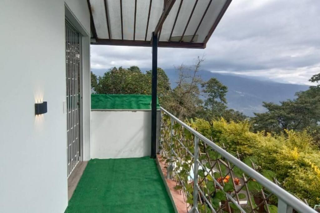 Hermosa casa campestre a 1 hora de Bogotá - Tena