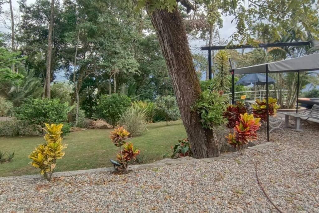 Hermosa casa campestre a 1 hora de Bogotá - Tena
