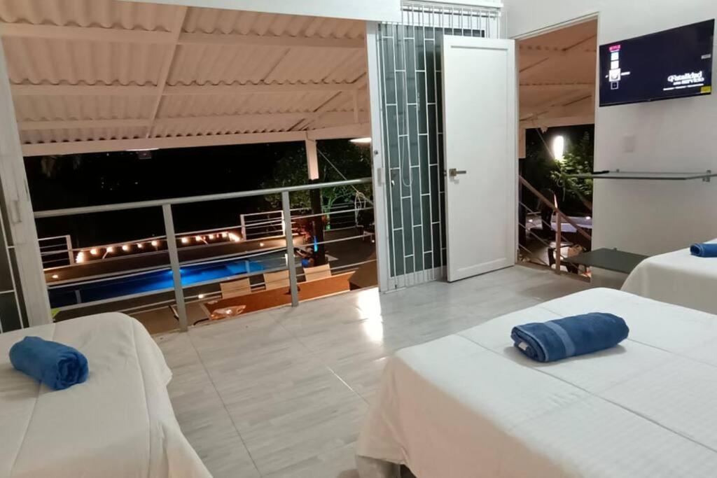 Hermosa casa campestre a 1 hora de Bogotá - Tena