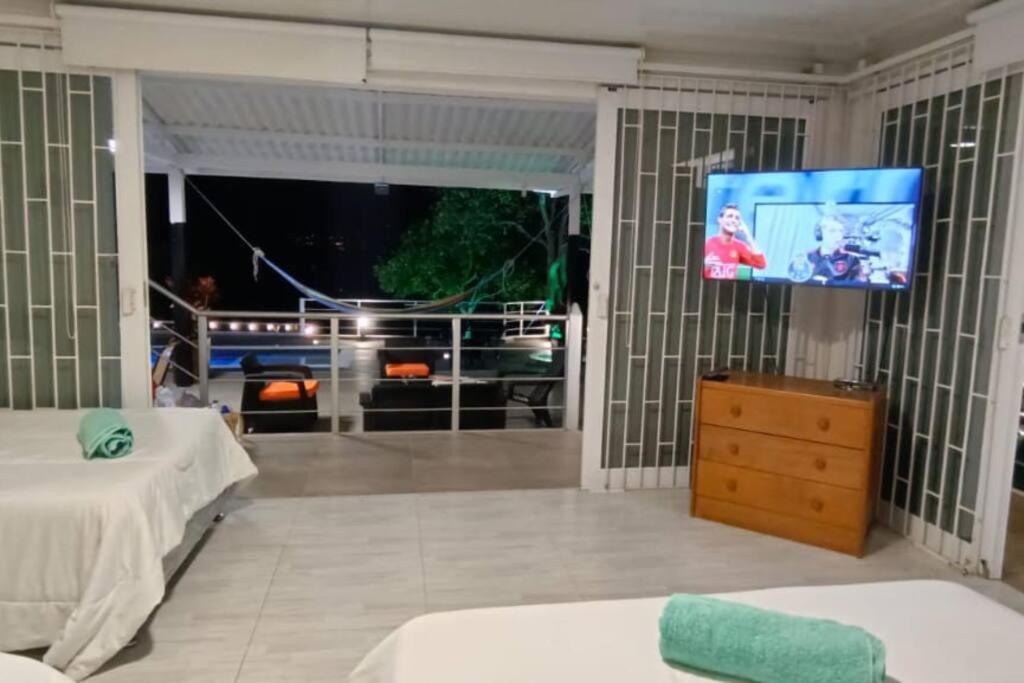 Hermosa casa campestre a 1 hora de Bogotá - Tena