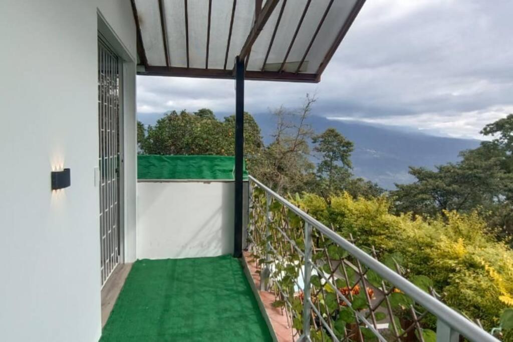 Hermosa casa campestre a 1 hora de Bogotá - Tena