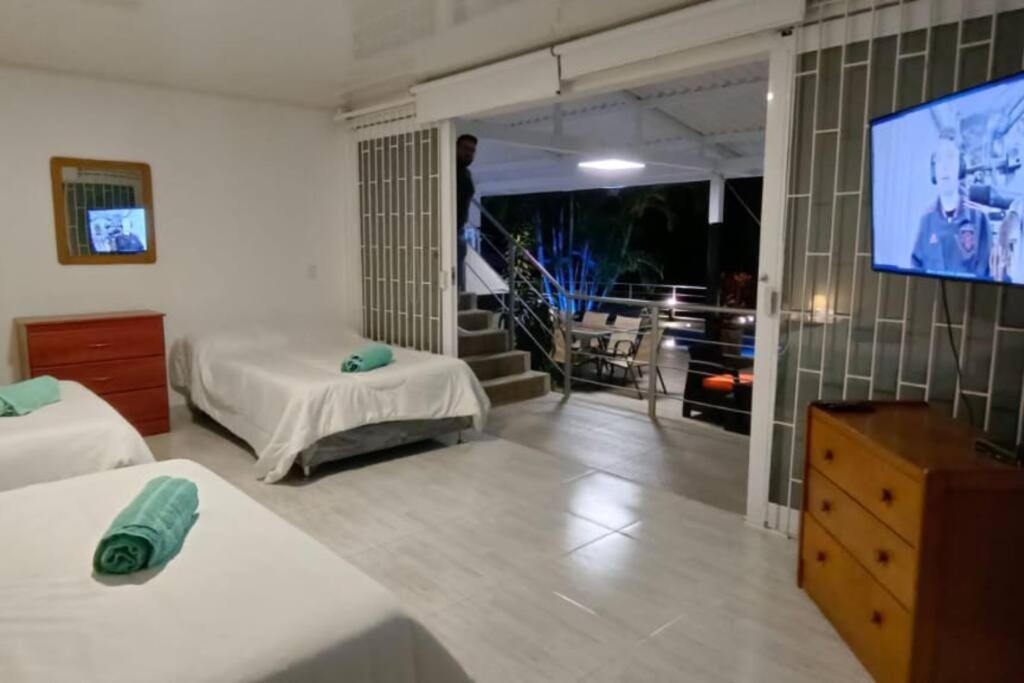 Hermosa casa campestre a 1 hora de Bogotá - Tena
