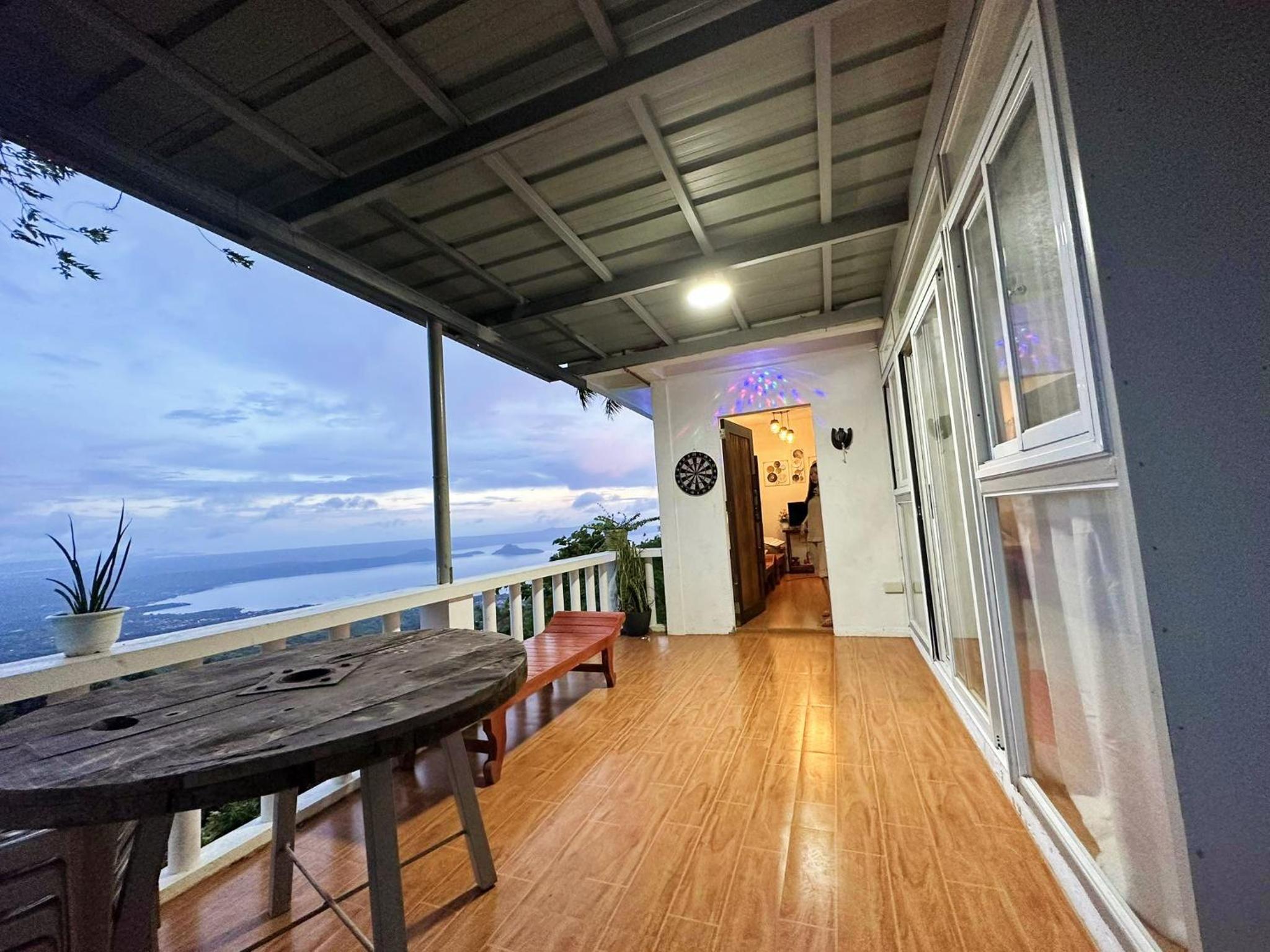 Cabin de Paulin 2 view 5