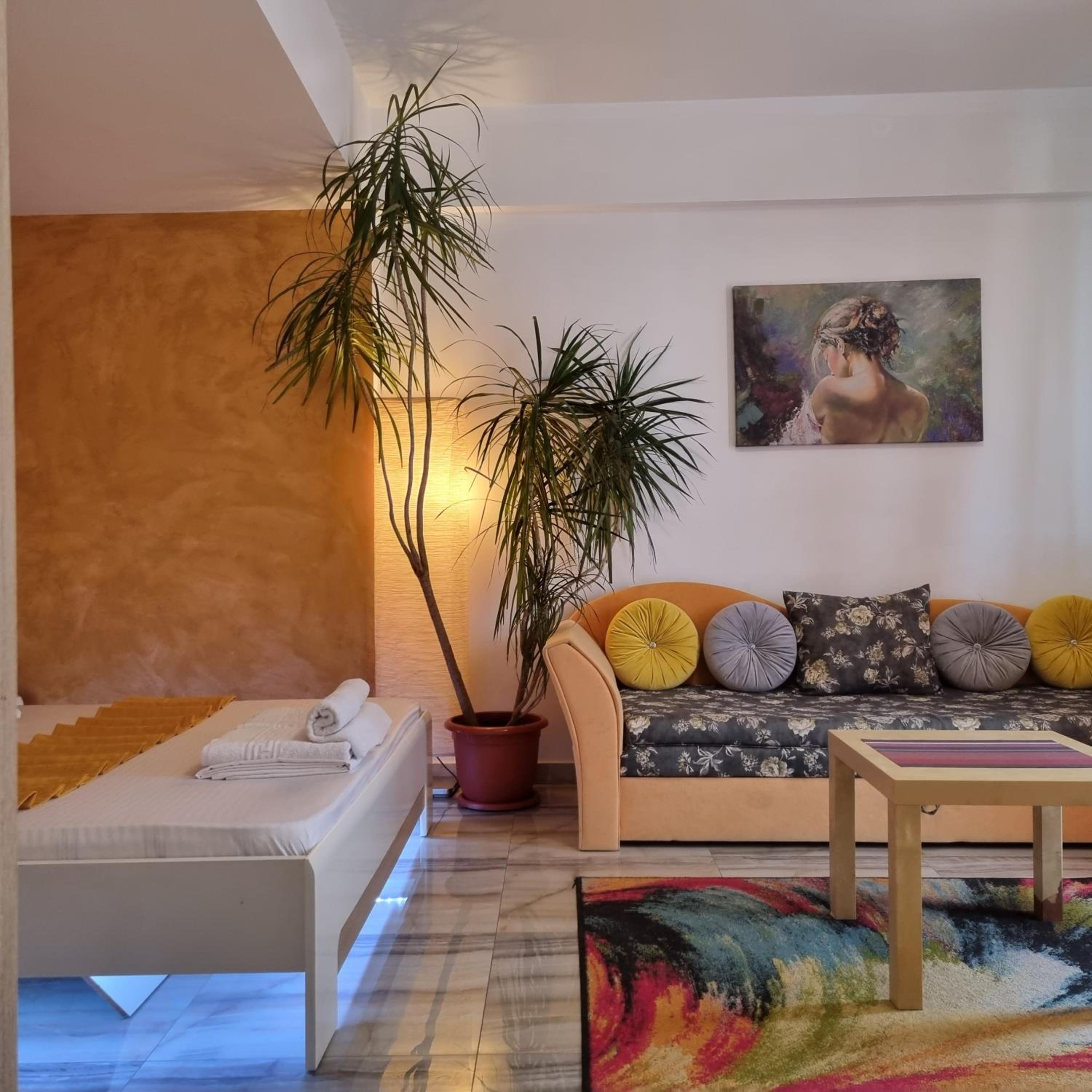 GOLDEN STUDIO- Panoramic View with Terrace view 3